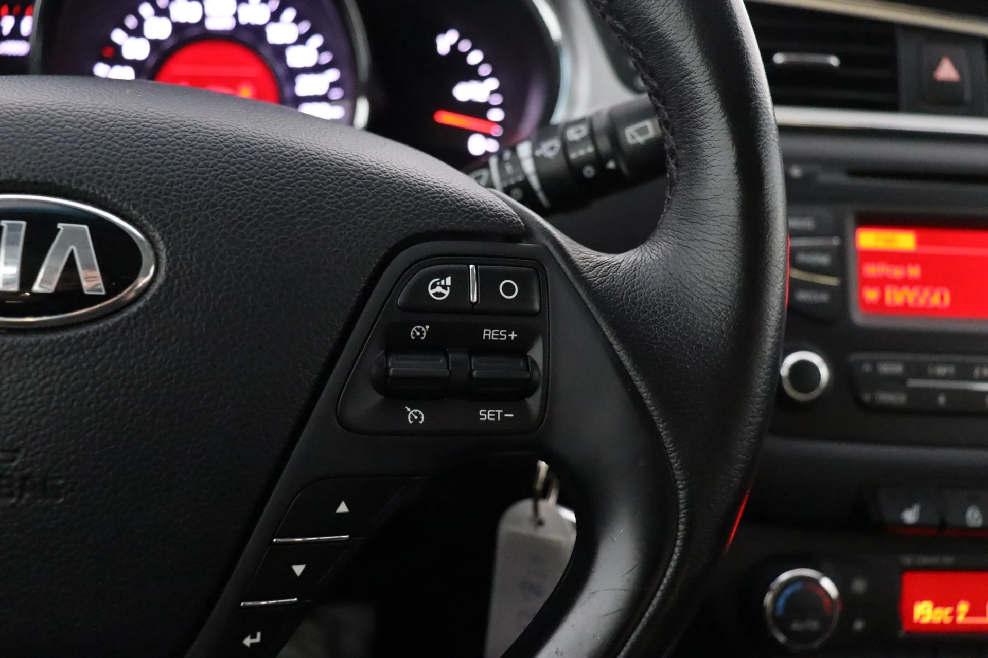 Car Image - vChNInyyyAzYbKAKvOM14