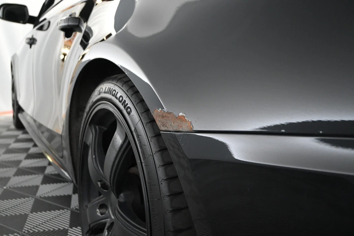 Car Image - 561F9ahaCLZVNw4qhr1Krc