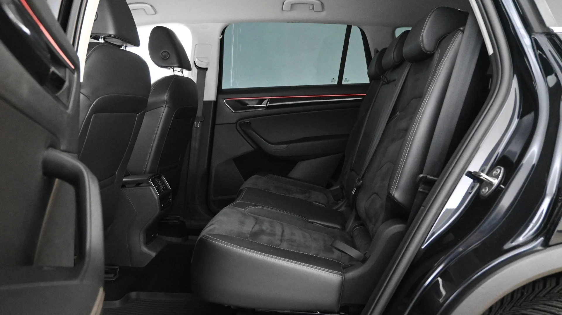 Car Image - aONYcpcue3L2pztioPMff