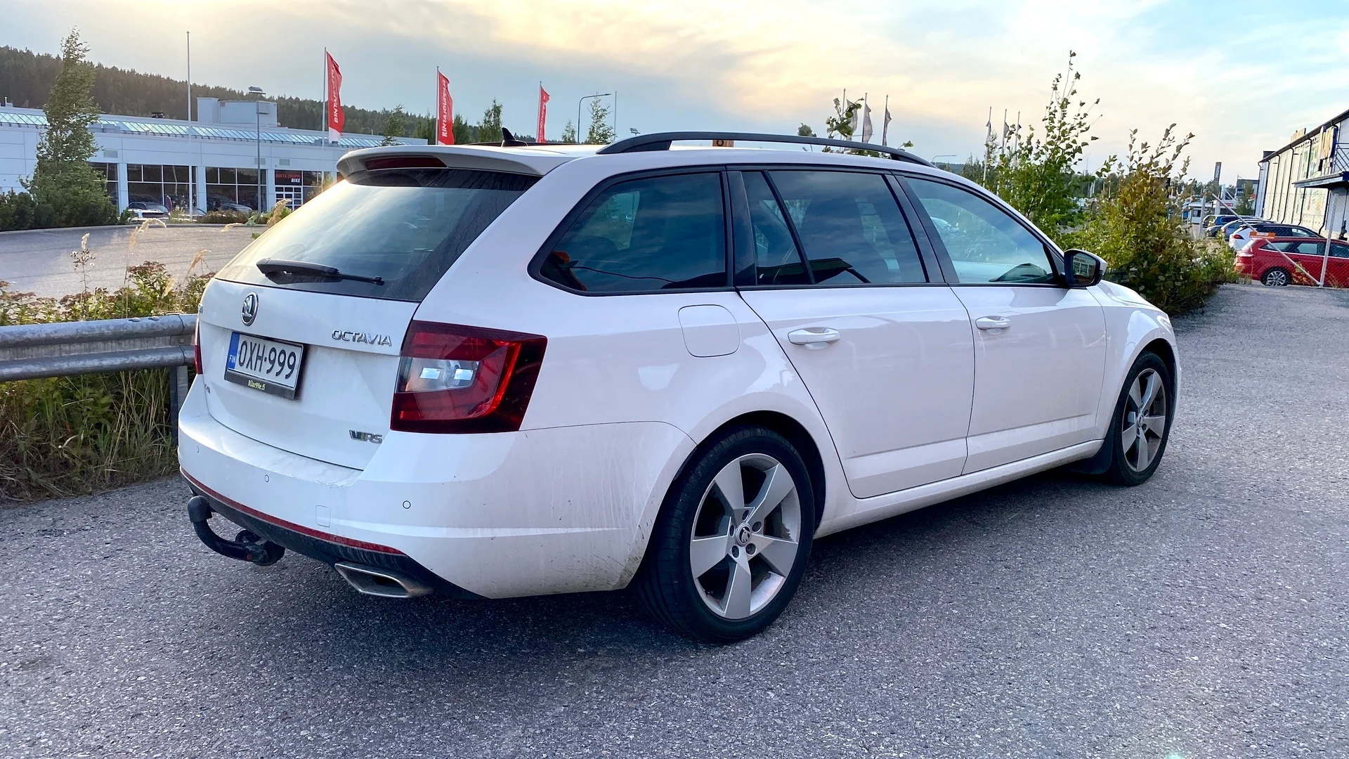 Car Image - 3VxZrRTpNmx1zqgrcgUHFV