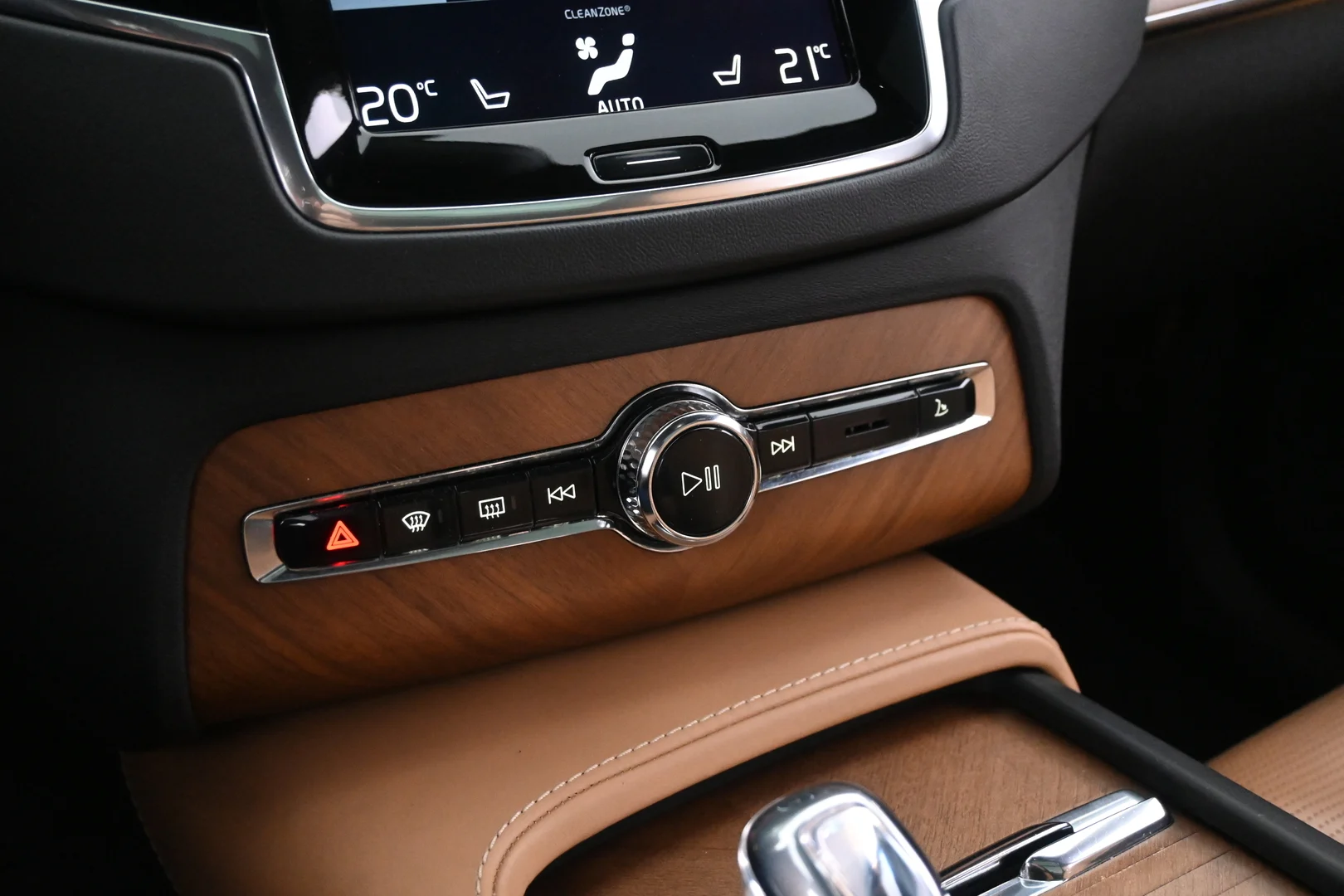 Car Image - 7iZ8vvXkAeZa6lKVkrMEUm