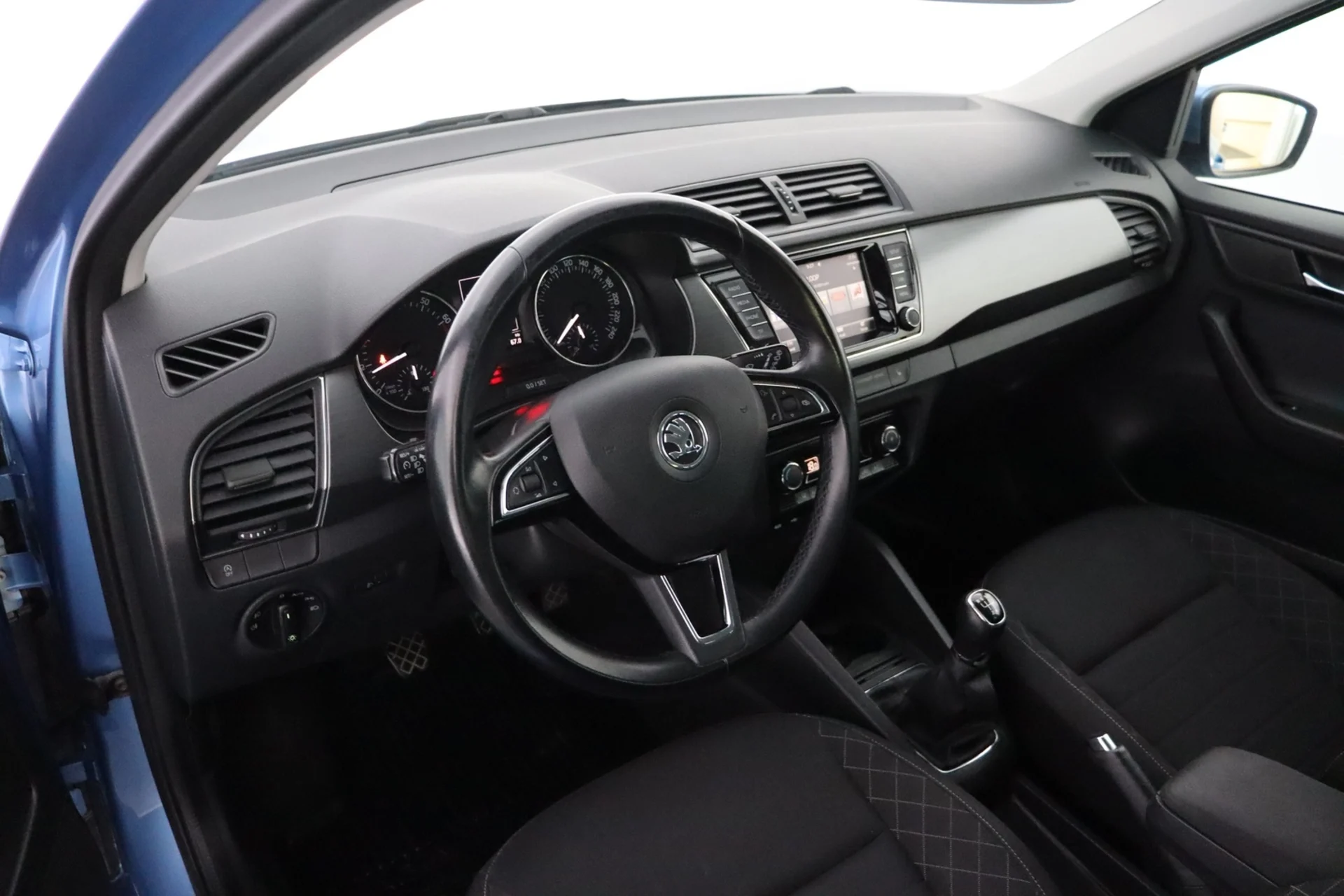 Car Image - 3cvpVPqRhIo4IOup9yXLoX