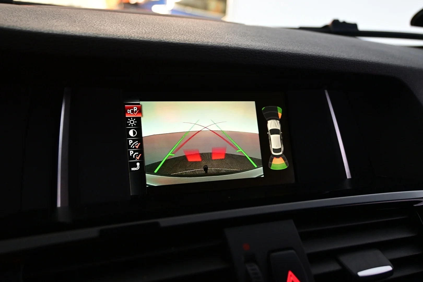 Car Image - tNtecYhoifJ4y0AlMX4ZB