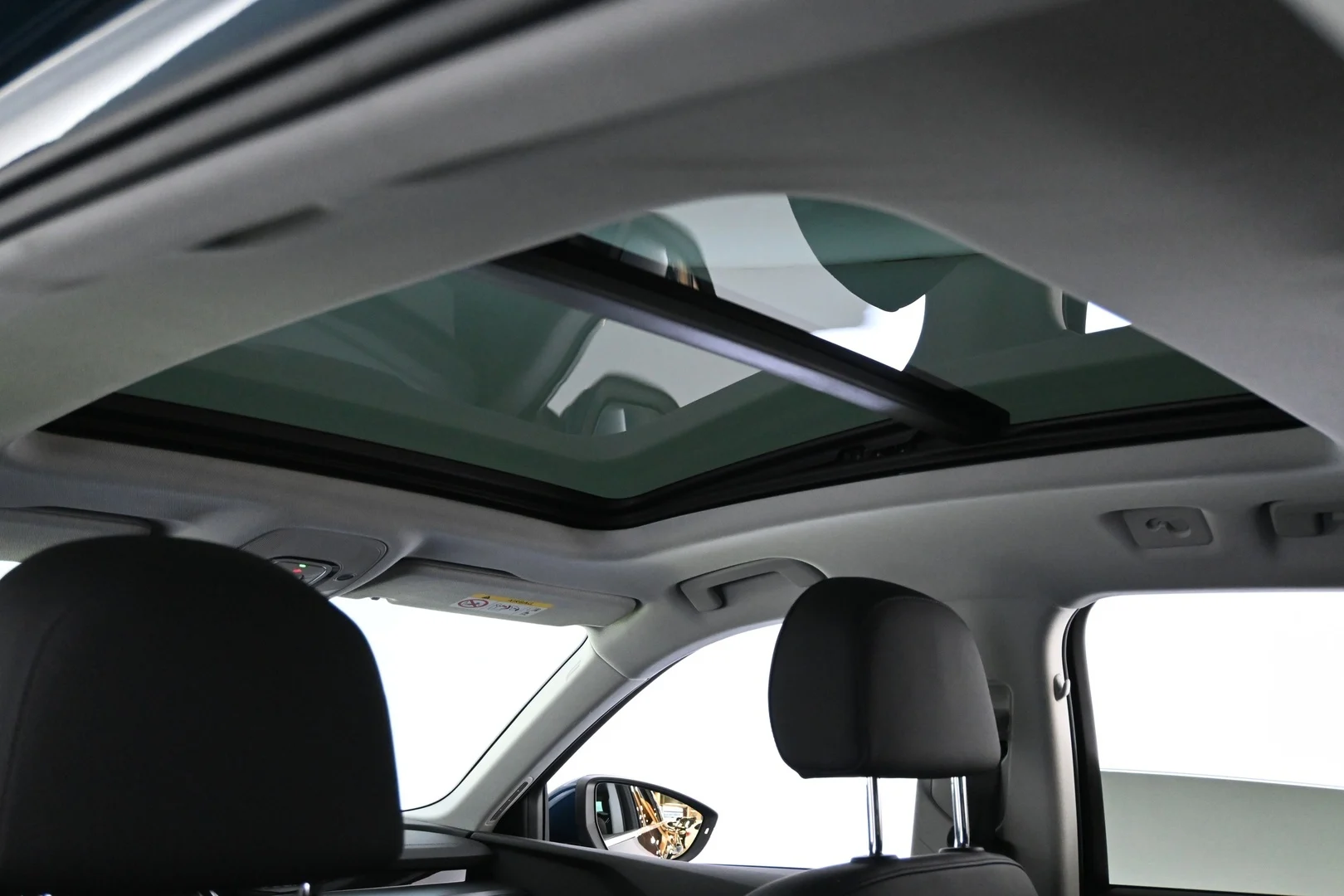 Car Image - 4KsusEdg4o6l5ccYdELA4V