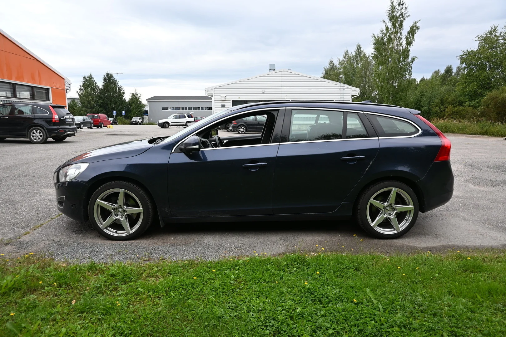 Car Image - 2aPYDfNhi9QBZ7fYaimX9F