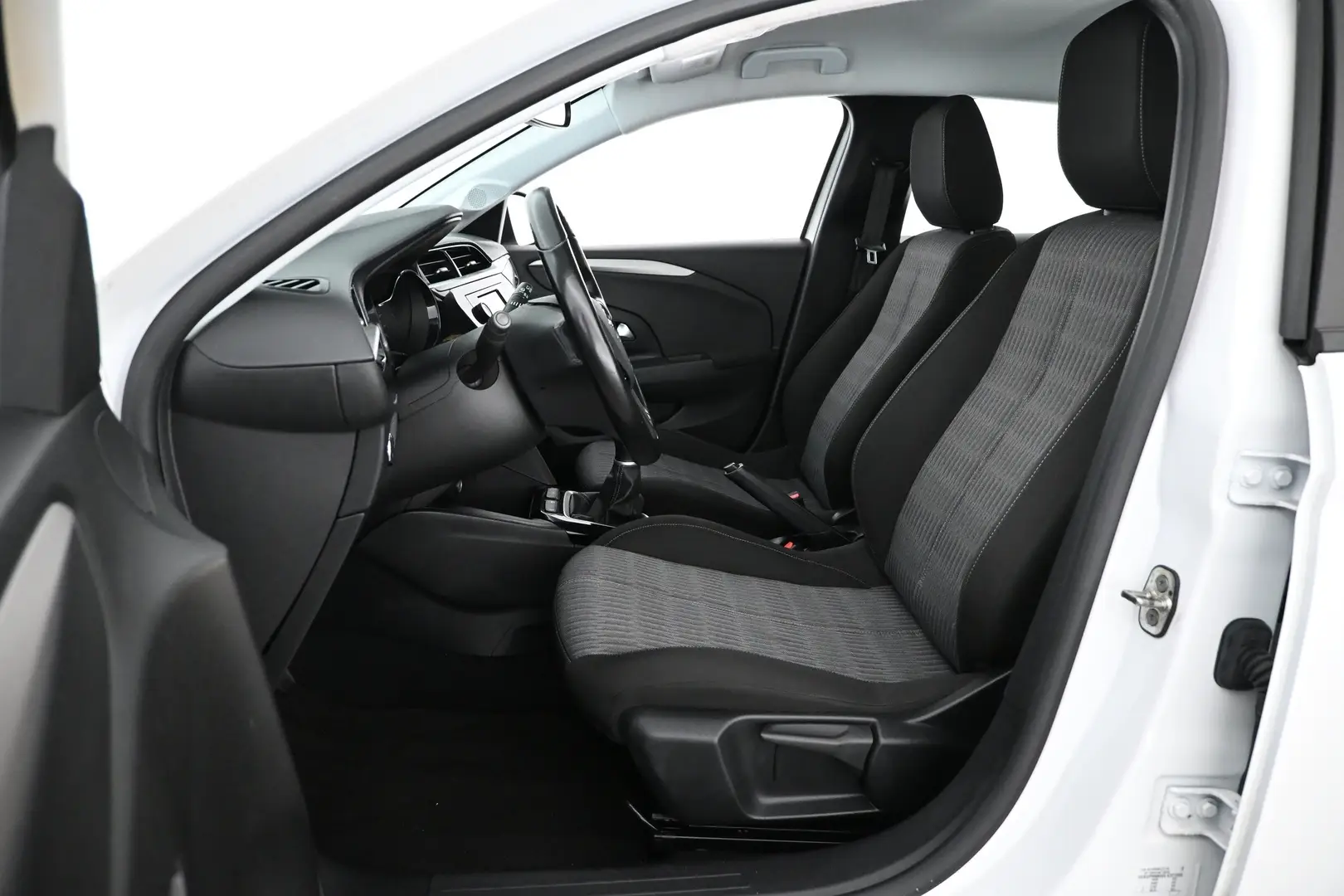 Car Image - 2B50P9udgfhTqeIofz3SJF
