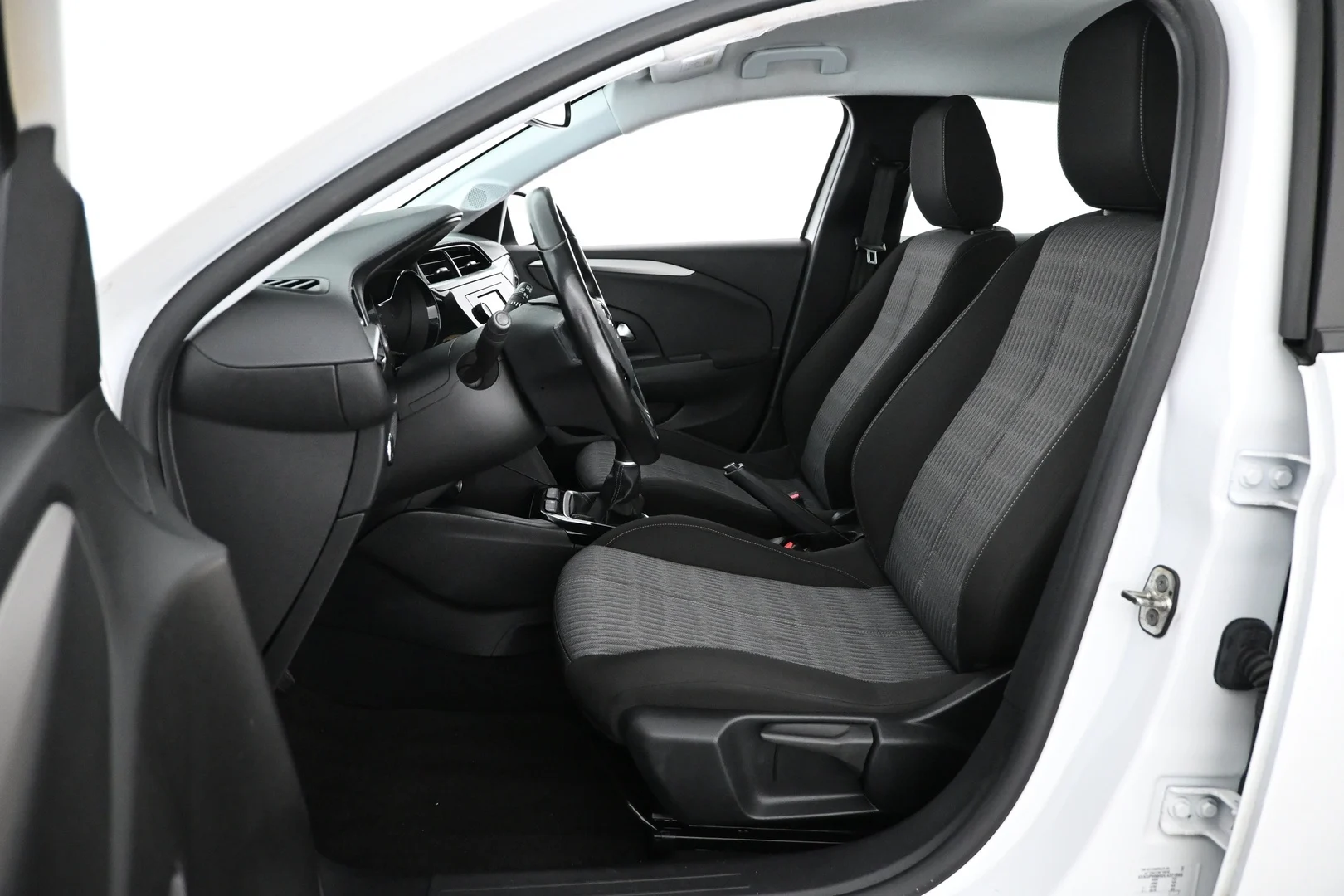 Car Image - 2B50P9udgfhTqeIofz3SJF