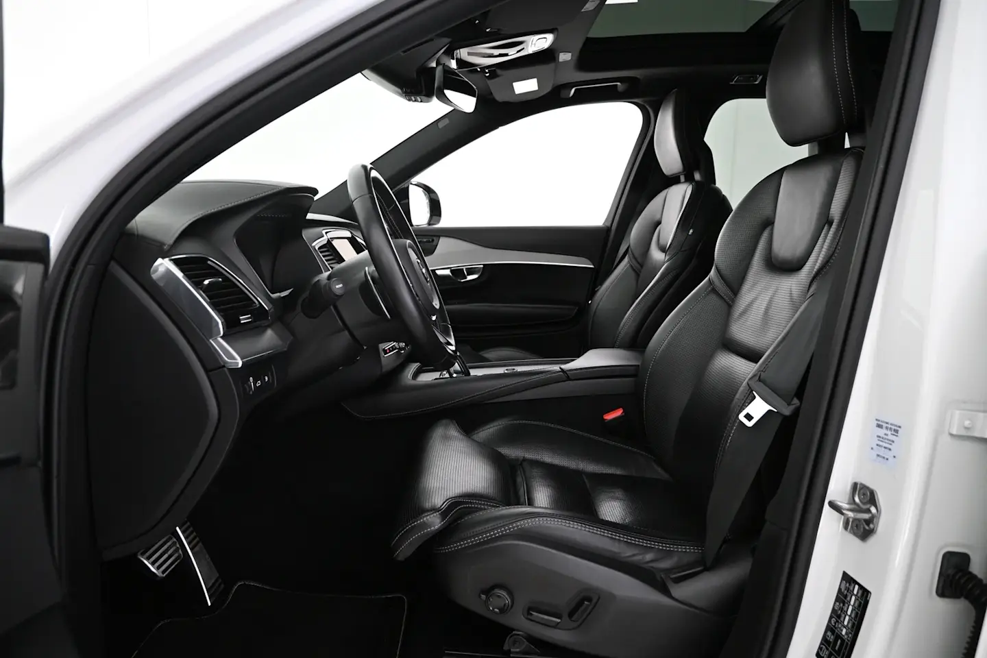 Car Image - 3vTpLUO9CXhuJhwWhlcQRe