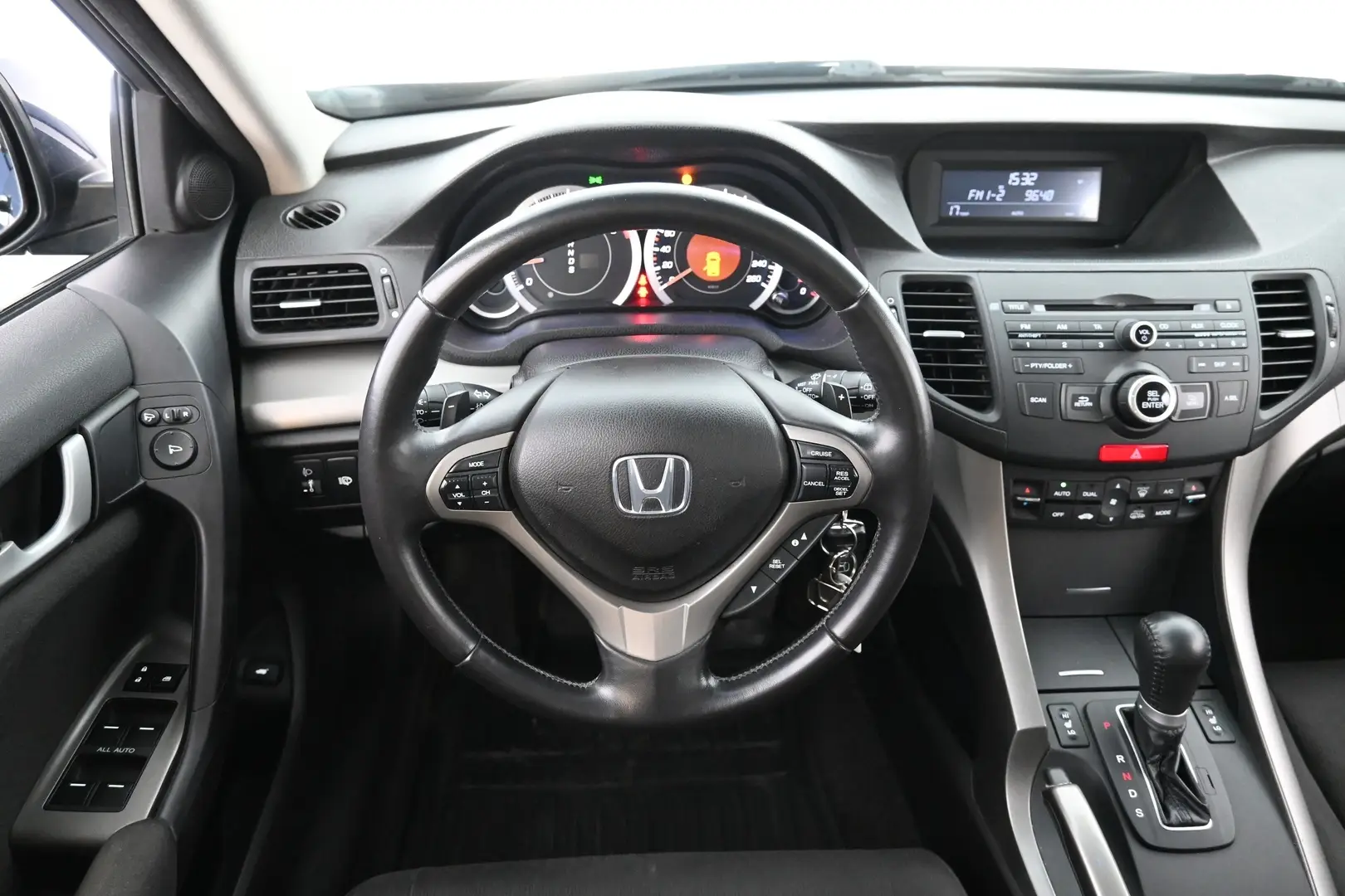 Car Image - 665W0SG5yhygYduJGhzMR1