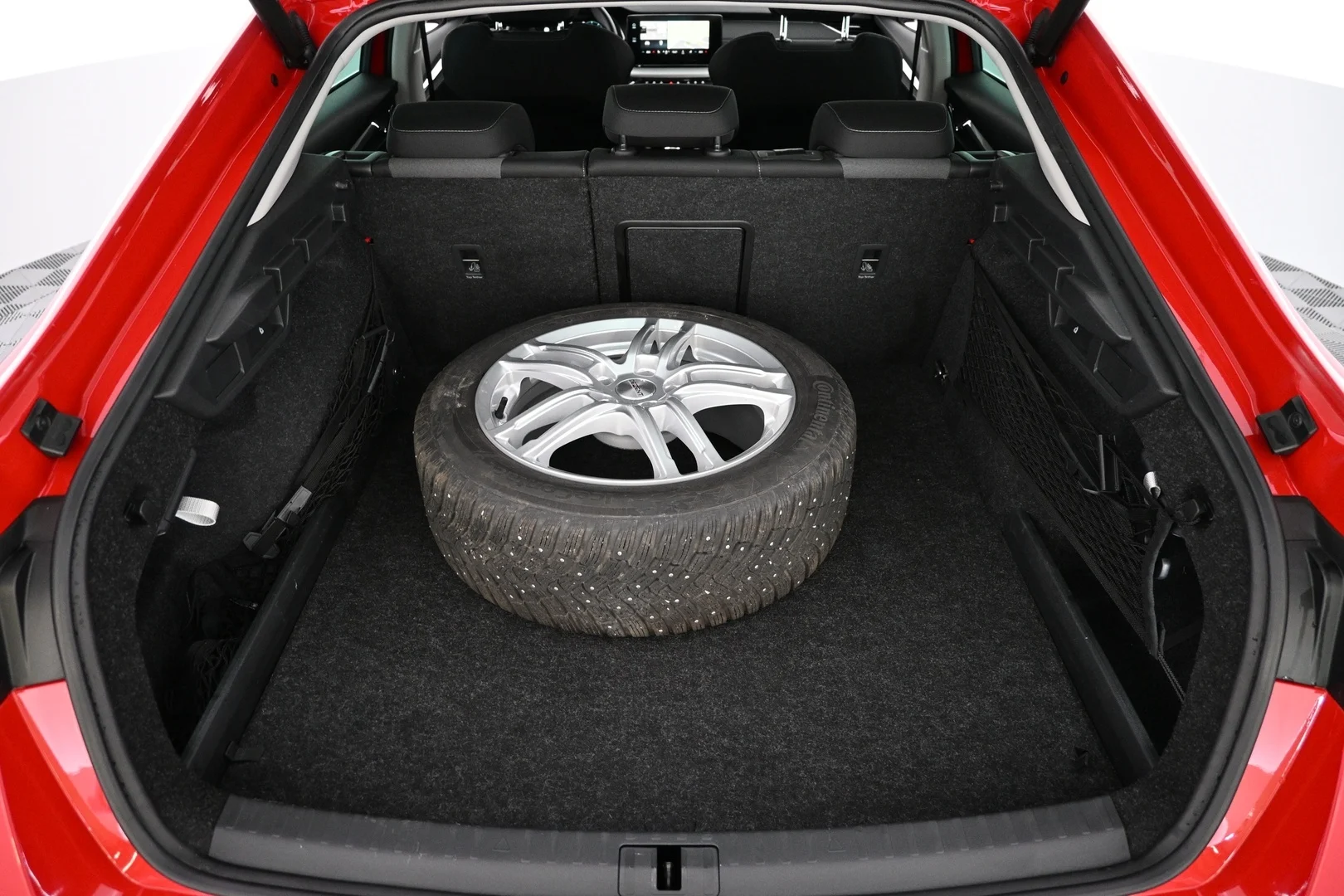 Car Image - 332Hdi1drC8oFpw0BnkfTC