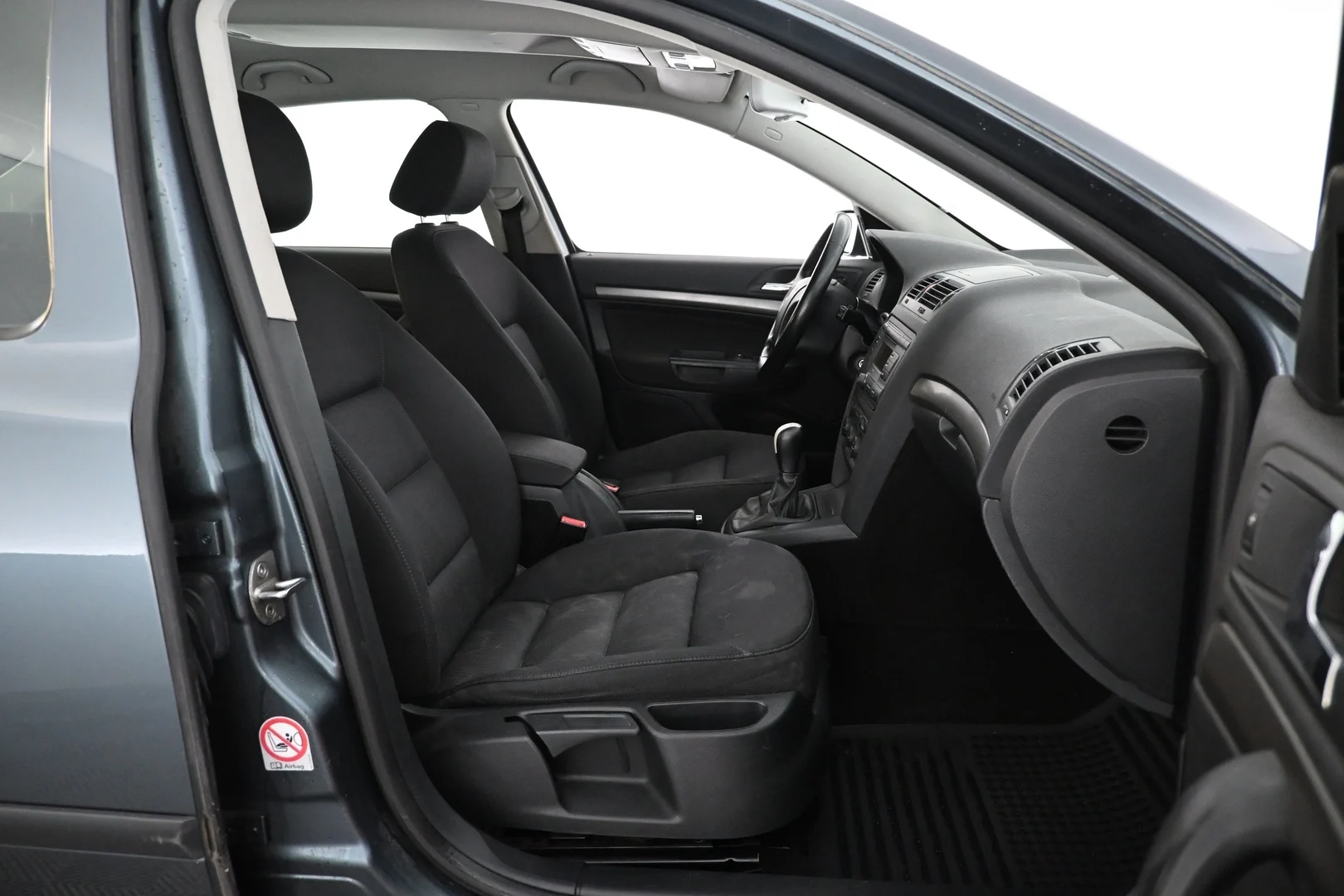 Car Image - 50f8jJ8V3ThwC5VGFa0xDQ