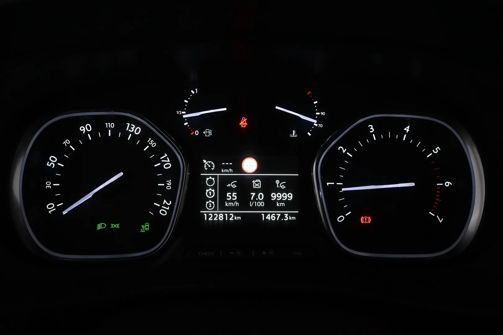 Car Image - 21uC8C11efLx47yy3pnDQ5