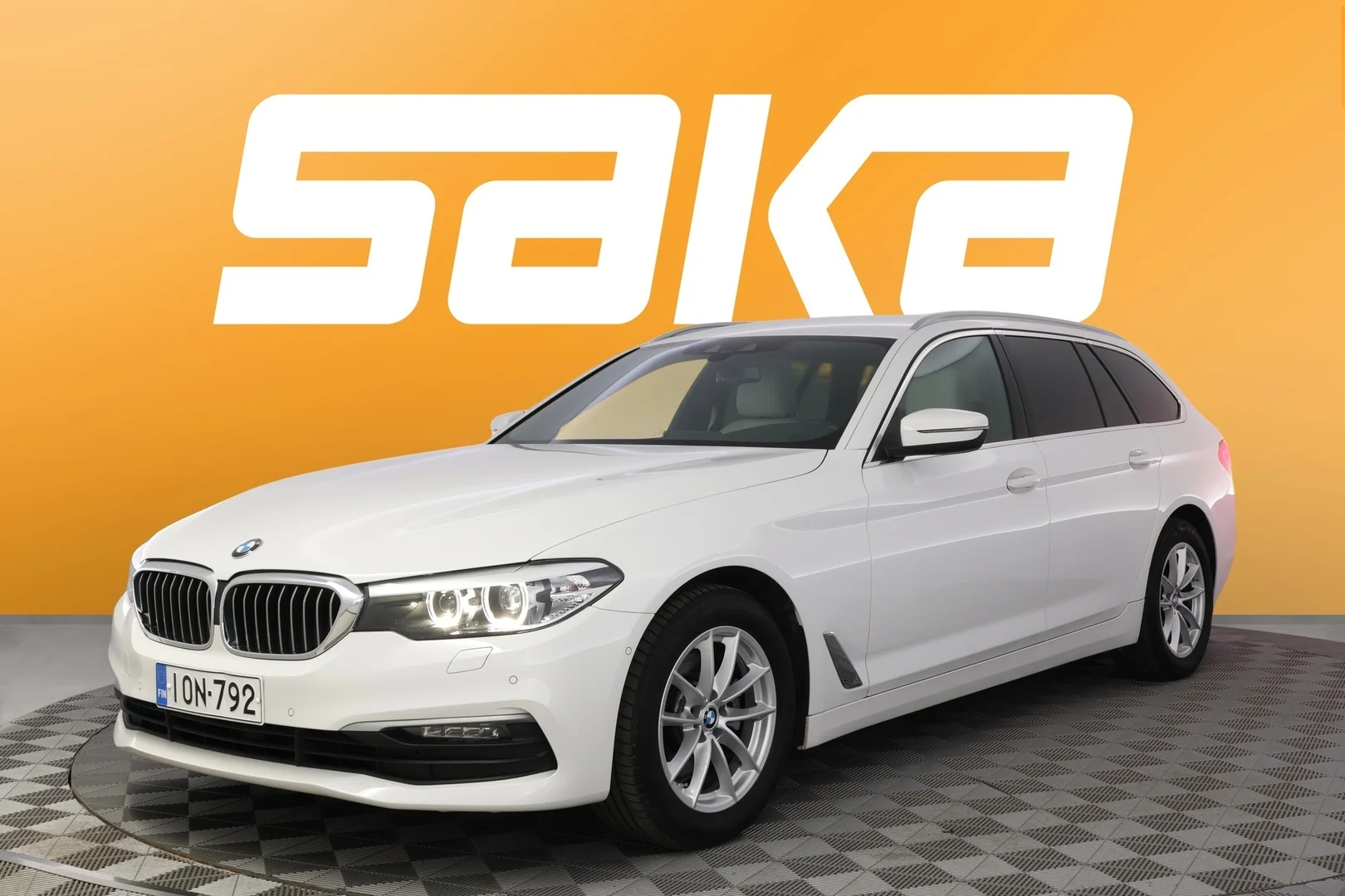 Car Image - 1ZqGQz1ZgxuVVE23QvaZf2