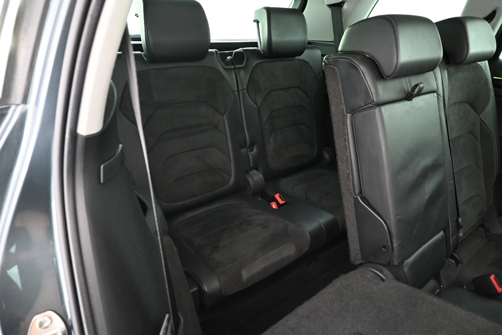 Car Image - 5H43SlmZkTbbpxXUs5Xarz
