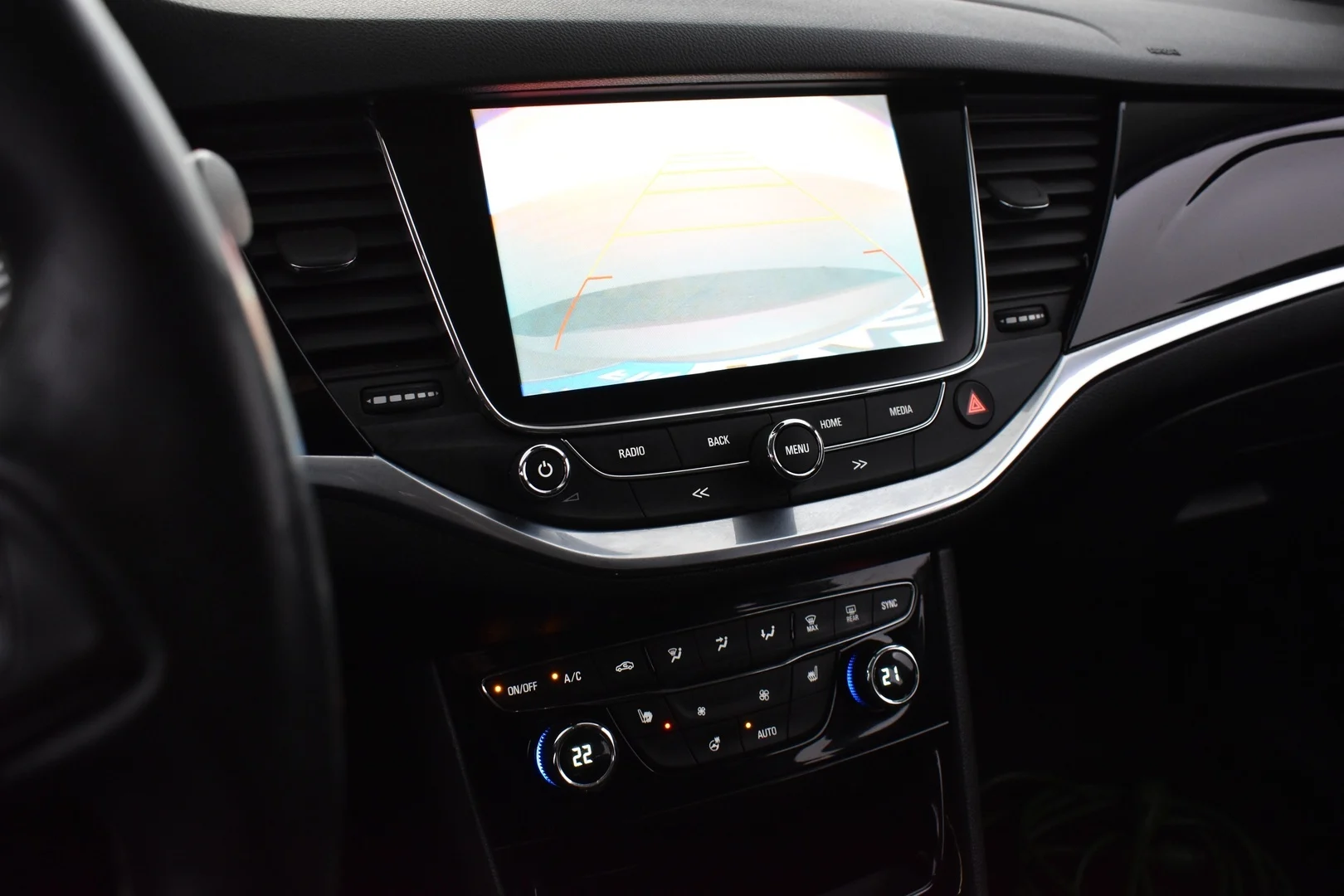 Car Image - U2iG0IEt2qfCf7Q1sIOBL