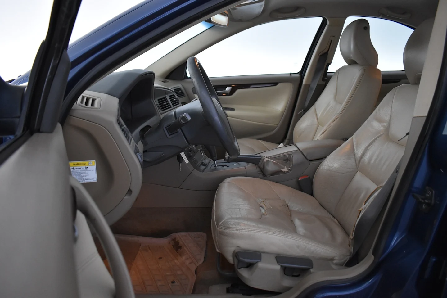 Car Image - 7ESmUPJPaPt8T2rz5rfqYp