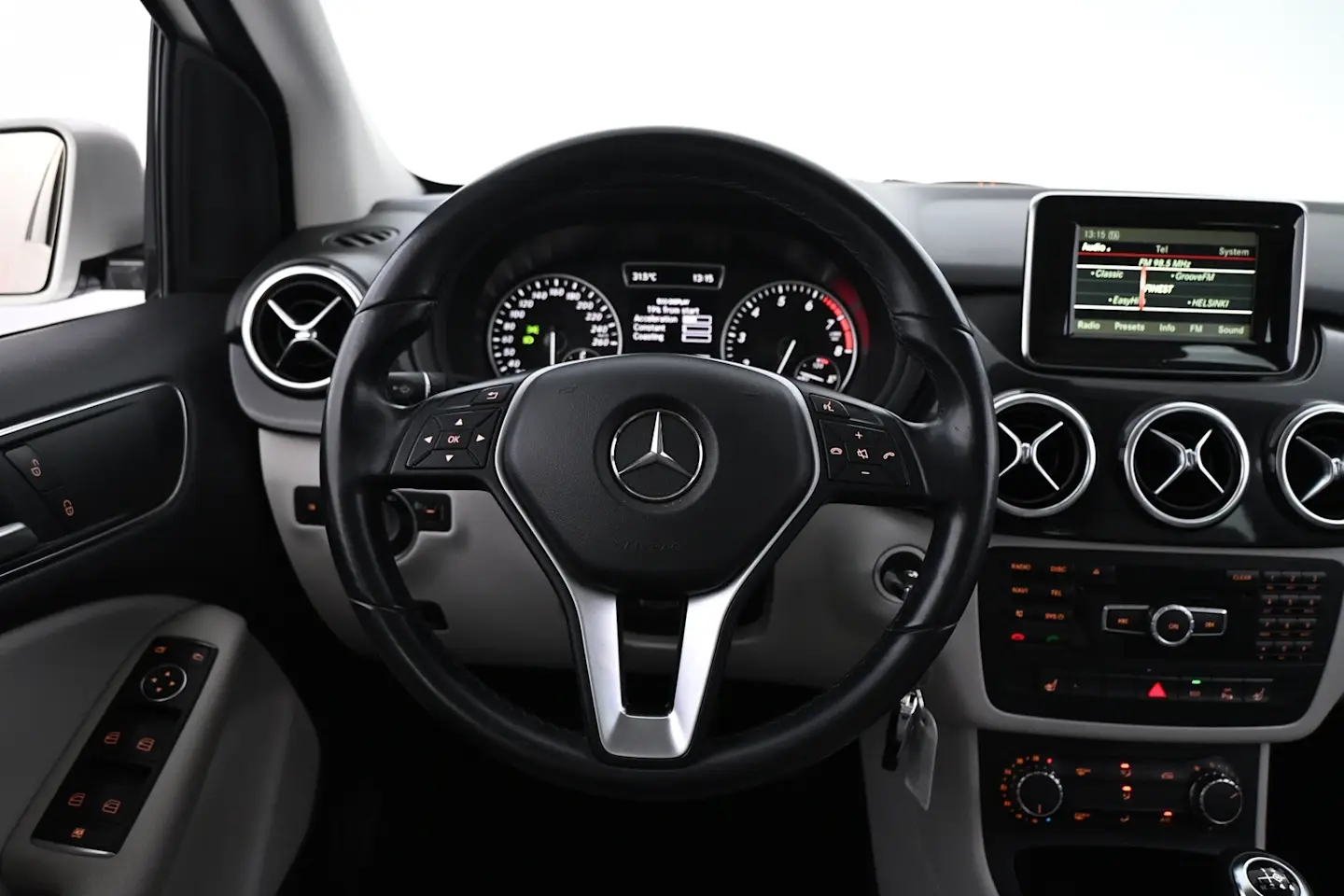 Car Image - 2asit4lroA5UbtM1zLov1X