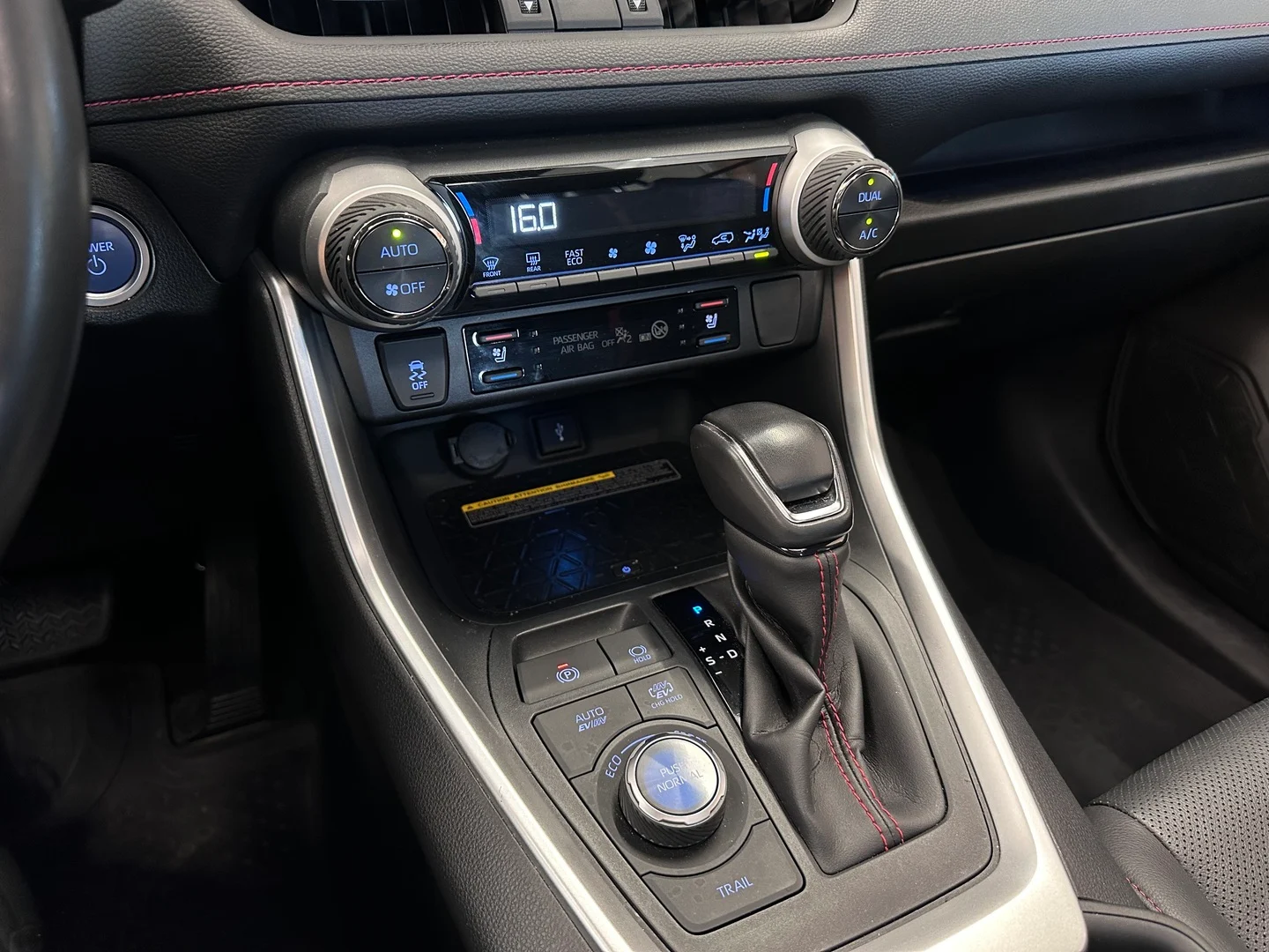 Car Image - 7dfwP9SYddKUJF45pEkjzB
