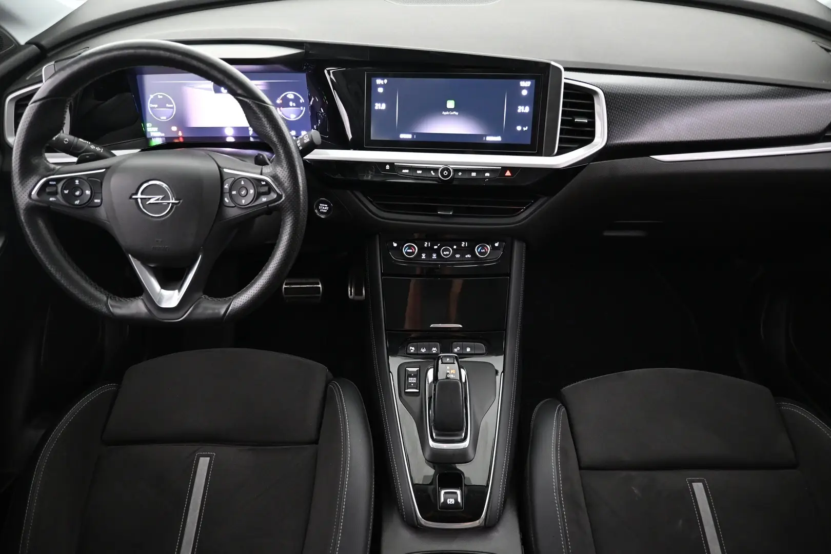Car Image - 3taQrILPvUyrWxsc49orLb