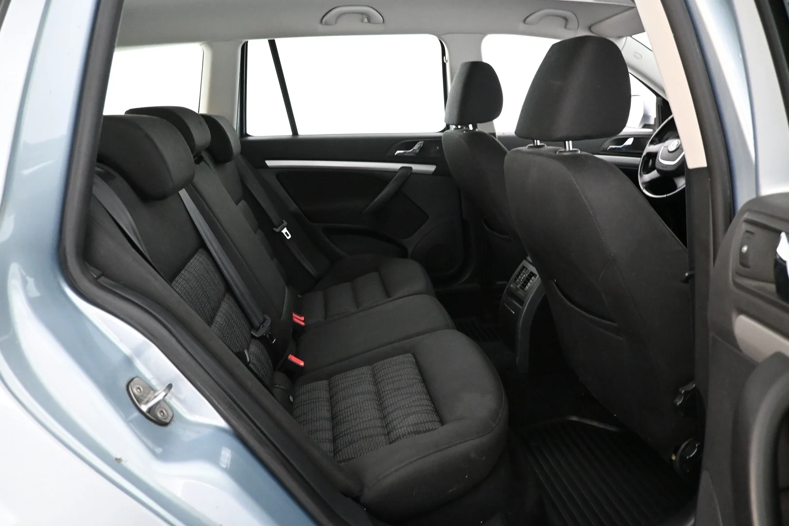 Car Image - 75MhRN1dHfgi64CAg0T1ty