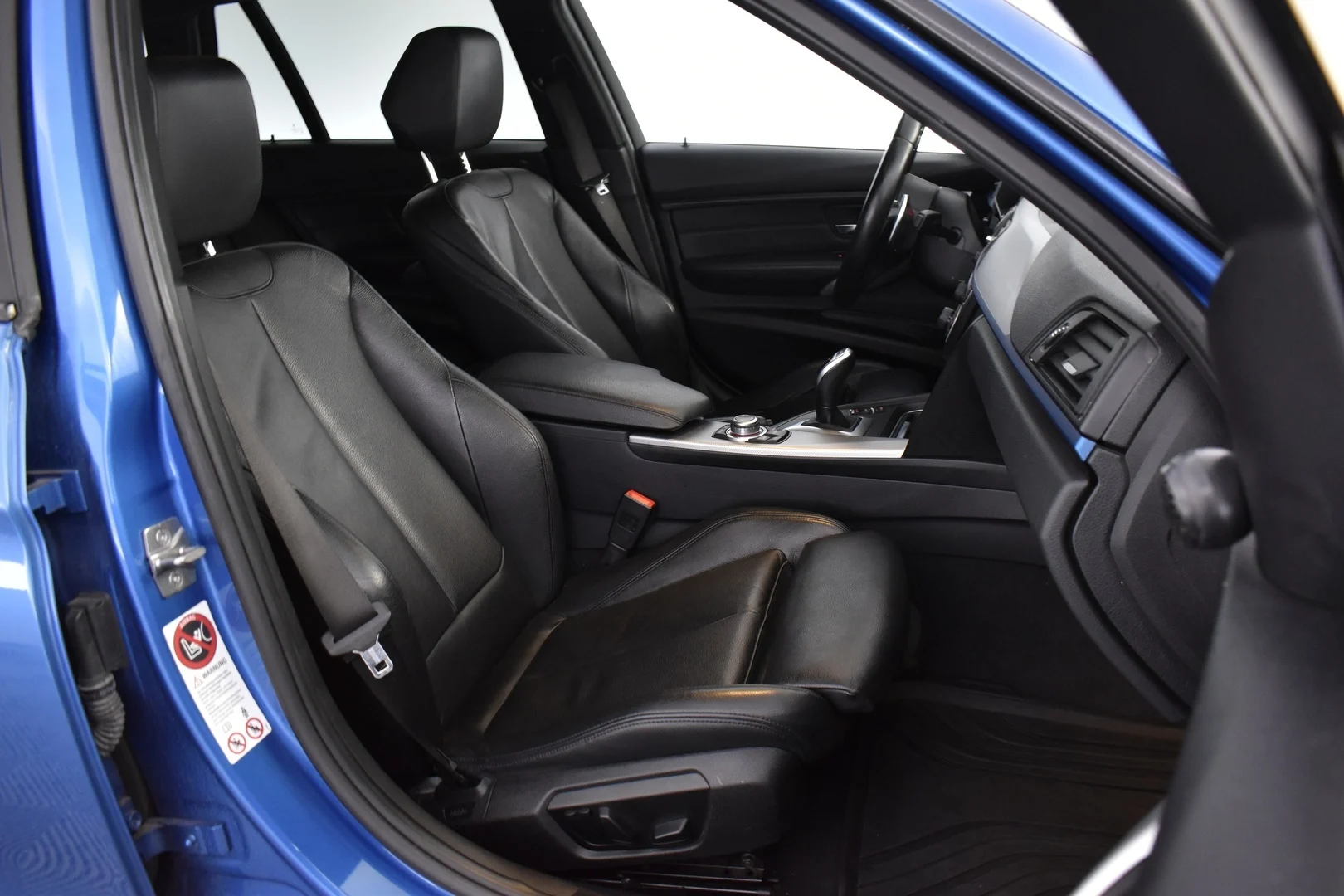 Car Image - 7JnC1tWLTKflgcxWVylQqC