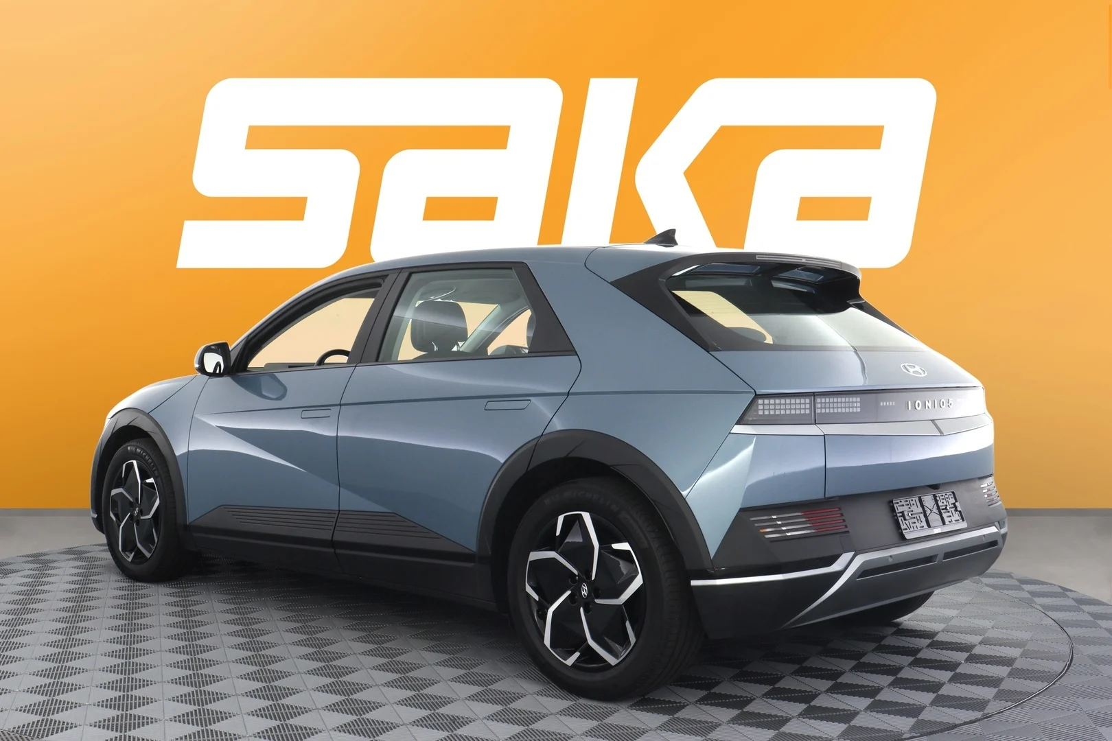 Car Image - 5s1vjrY1VX1Qn0njcSICu9