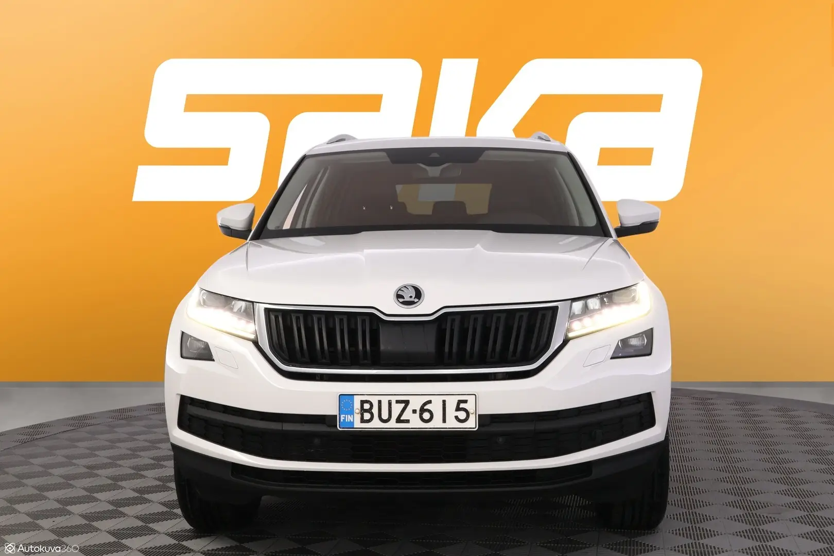 Car Image - 2b6kBY70QkFXrlary0dVQG