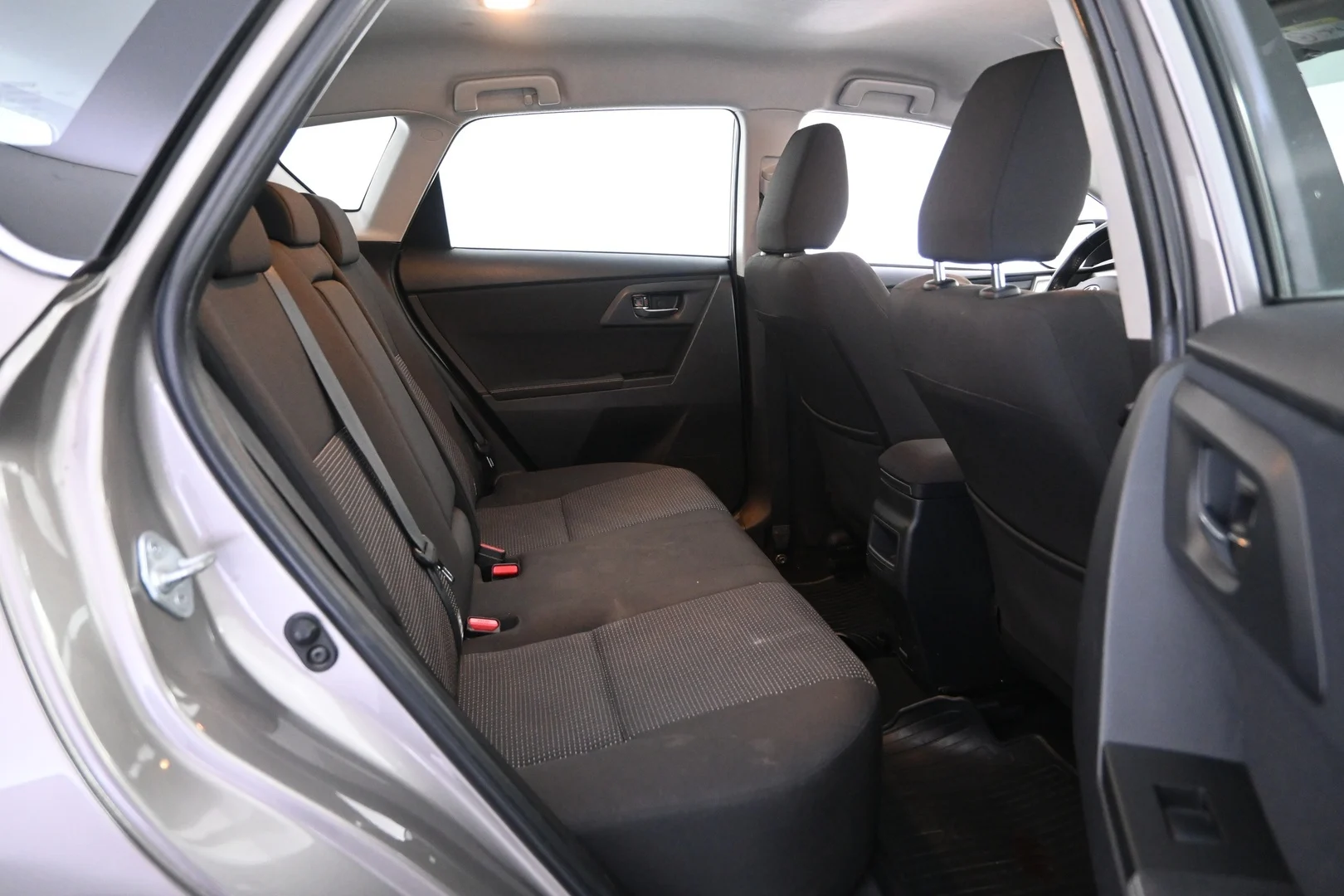 Car Image - Plq1VAdoTmQF0NQ8HYAeH