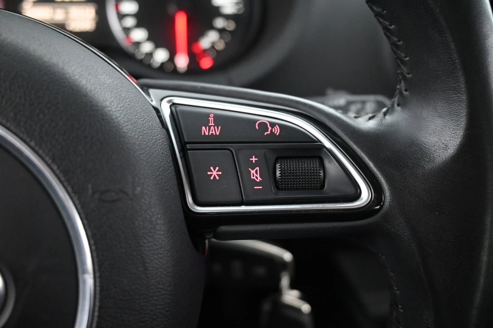 Car Image - BSWz86nNlAI9IkilKtN5R