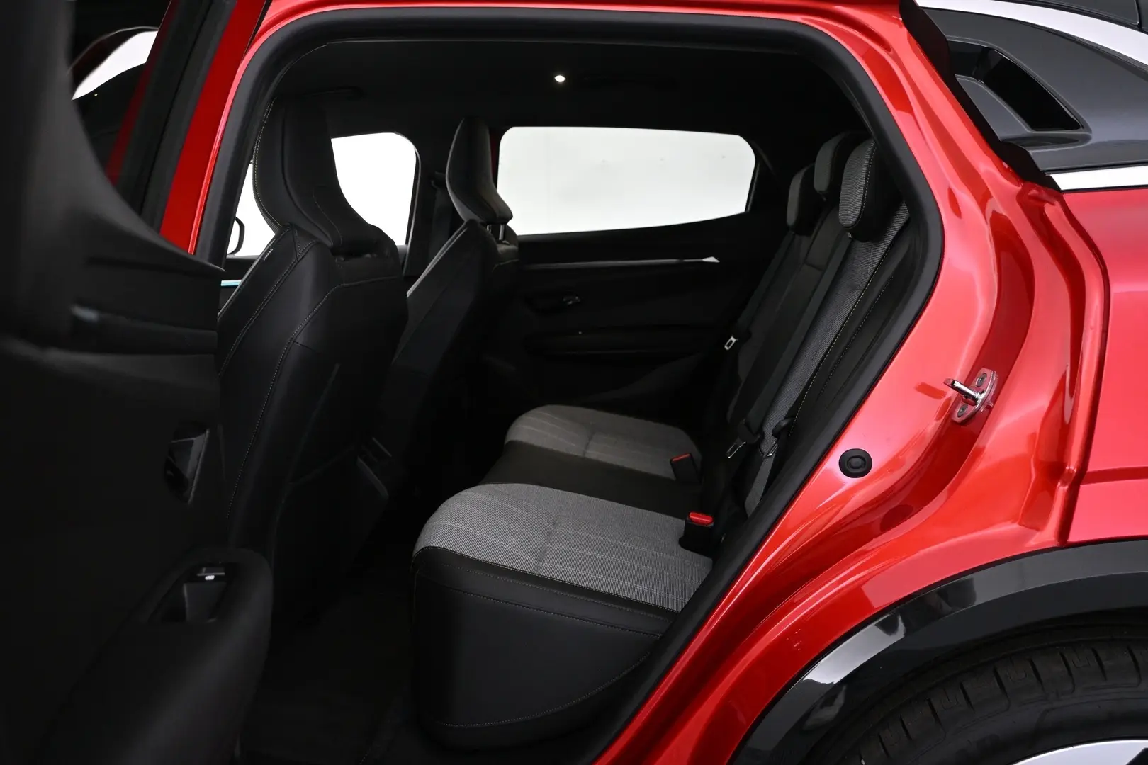 Car Image - 7CsJzgsiYxx7xYK8CxNAv1