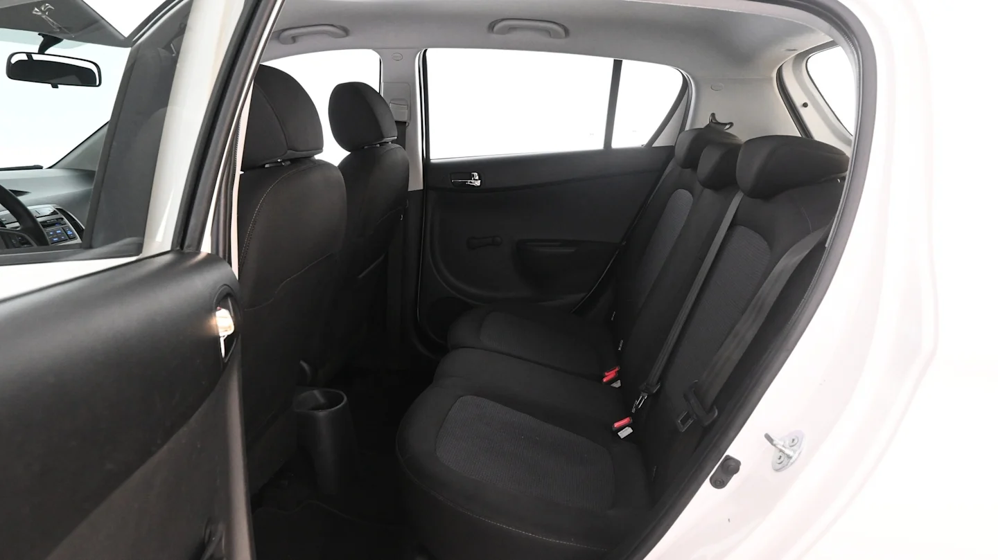 Car Image - 16BedodJ9y9XKr6Yy0sbhf