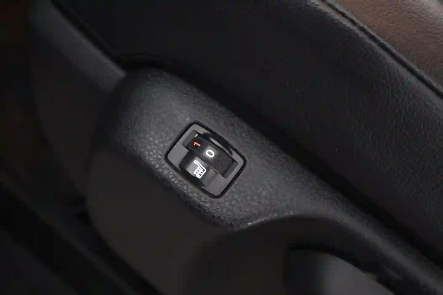 Car Image - 2lqxBzkZBElr7UM7a3KBgO