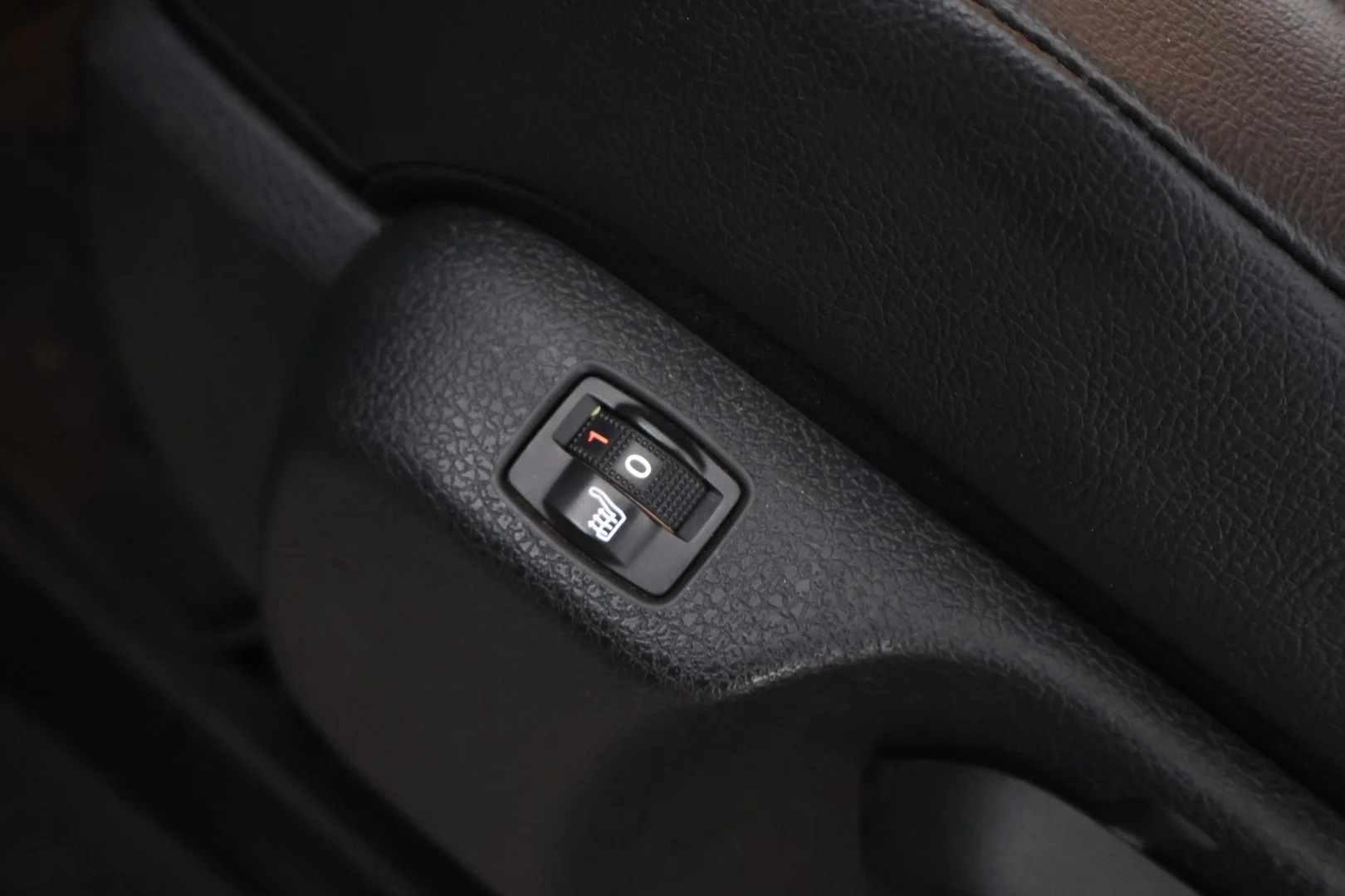 Car Image - 2lqxBzkZBElr7UM7a3KBgO