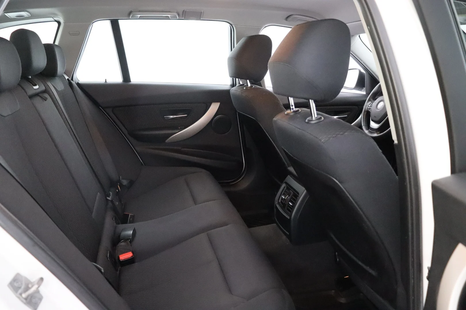 Car Image - BovnfXqaOtPt6O6tpQ6cM
