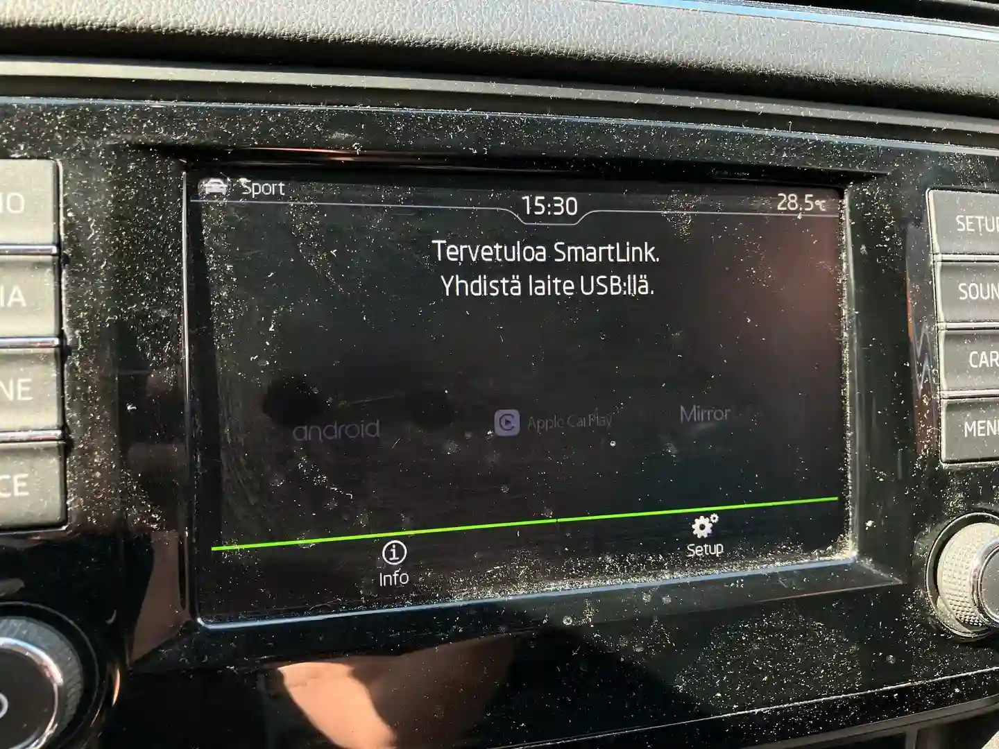 Car Image - 72SFiUHqw3k0LLy9IqUhzn