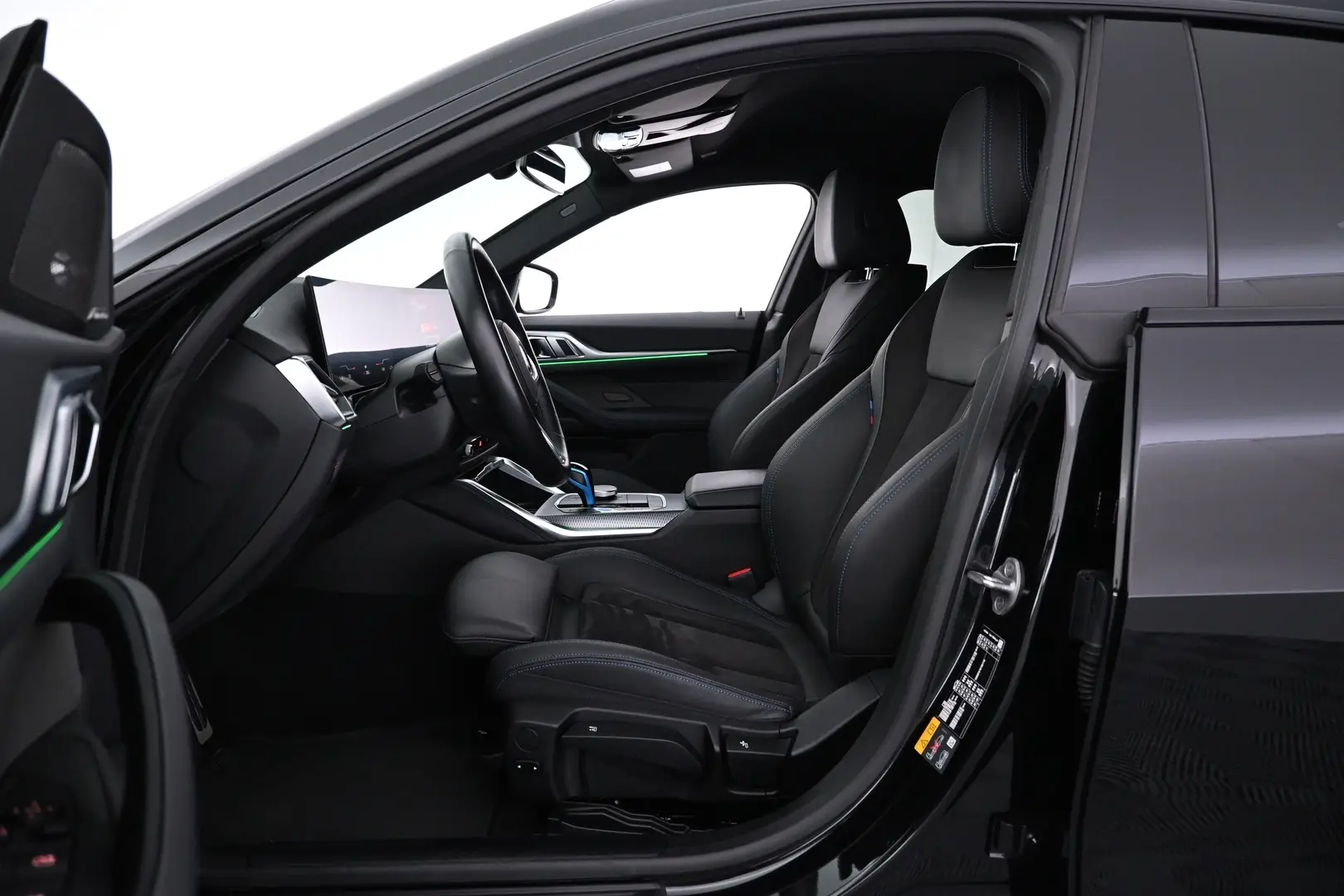 Car Image - 2yzeCQYtlK0I6TZVSUjXhq