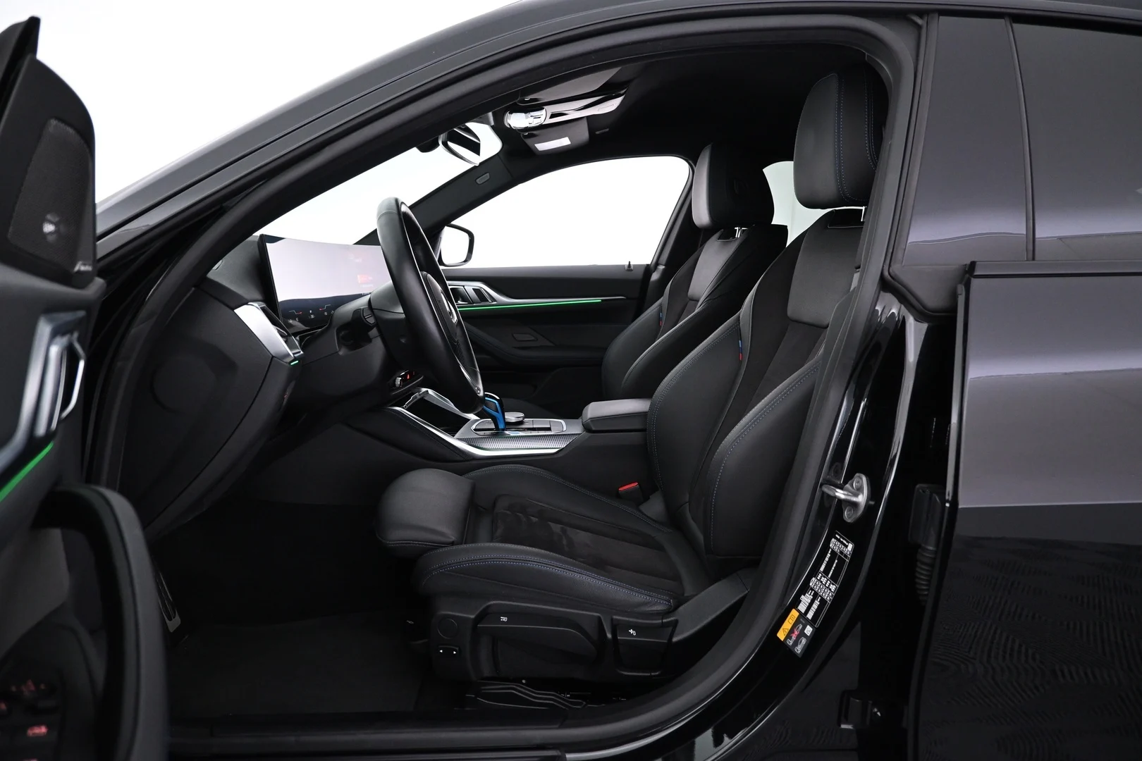 Car Image - 2yzeCQYtlK0I6TZVSUjXhq