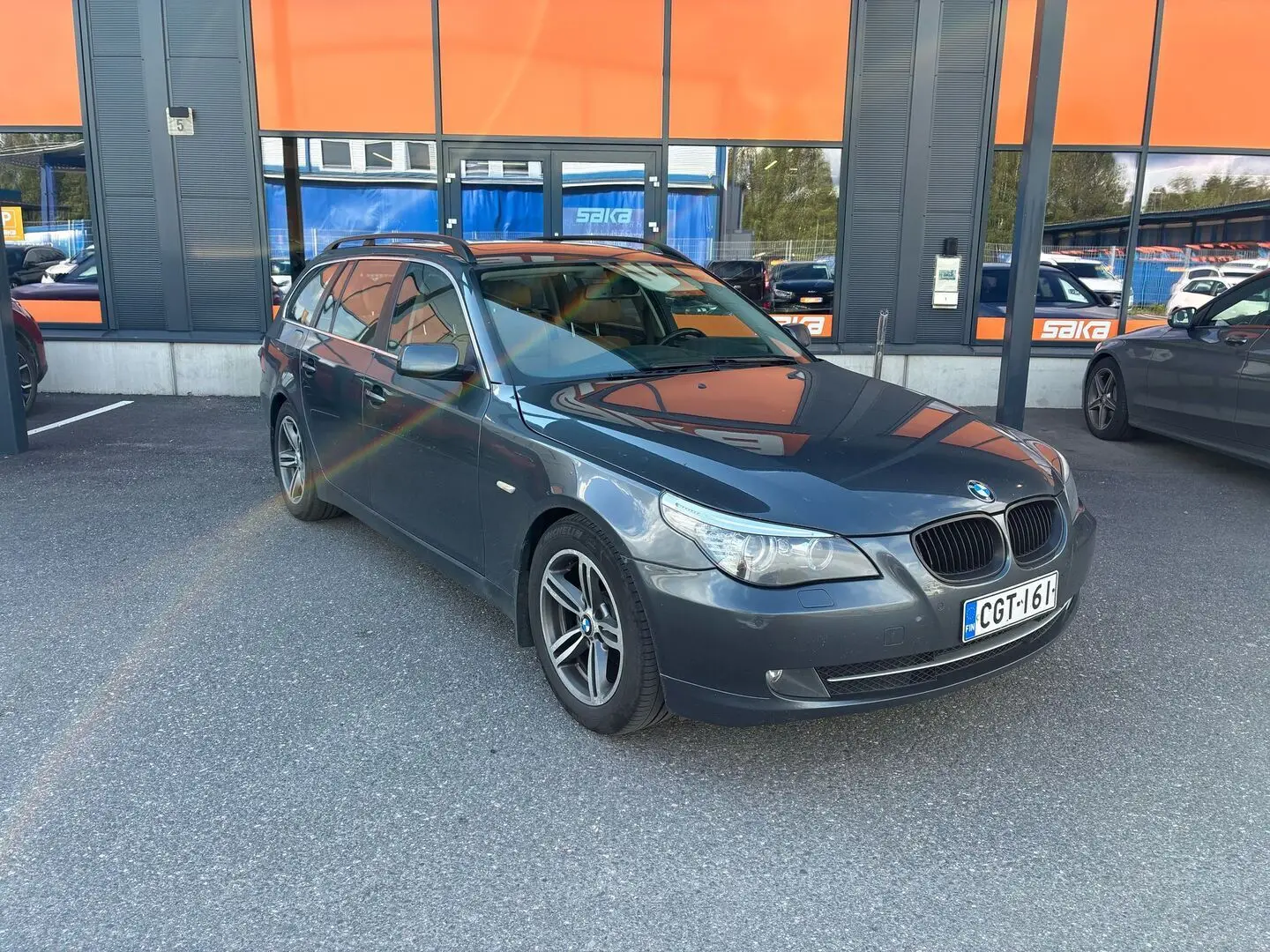 Car Image - 8kTN42r3JTpYHMjQ8x1bT