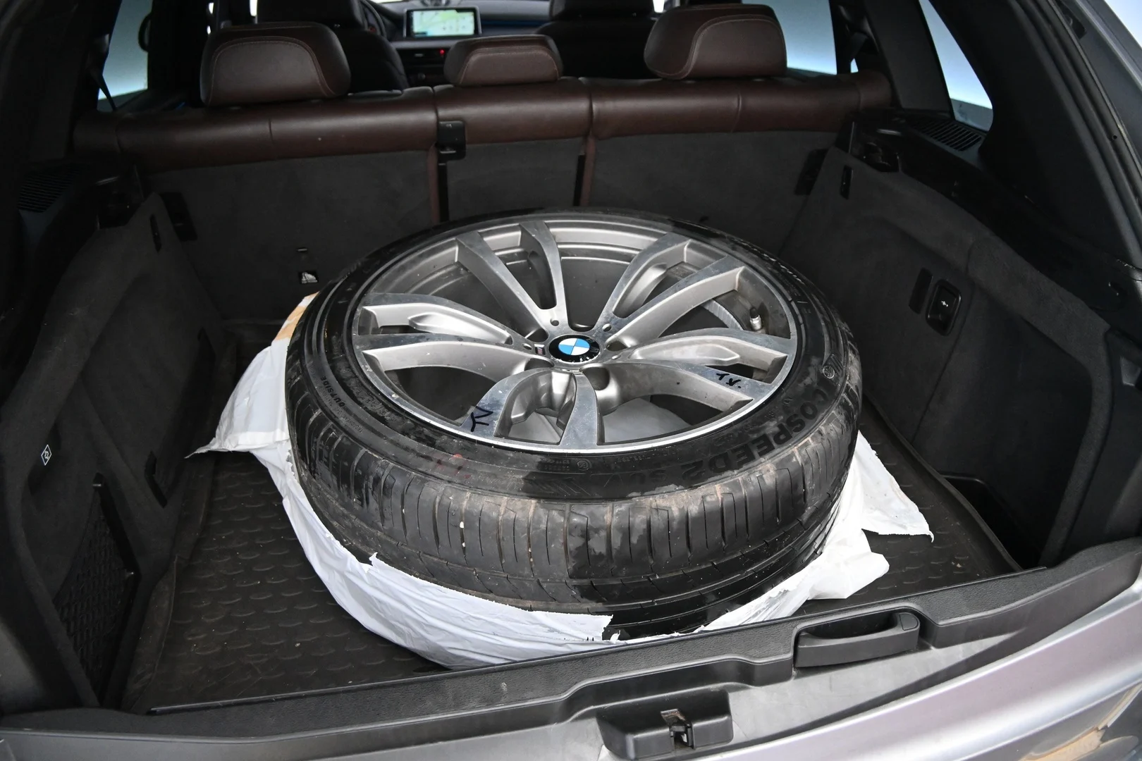 Car Image - 1KP4LrTqvy8oCgY1dEtISk