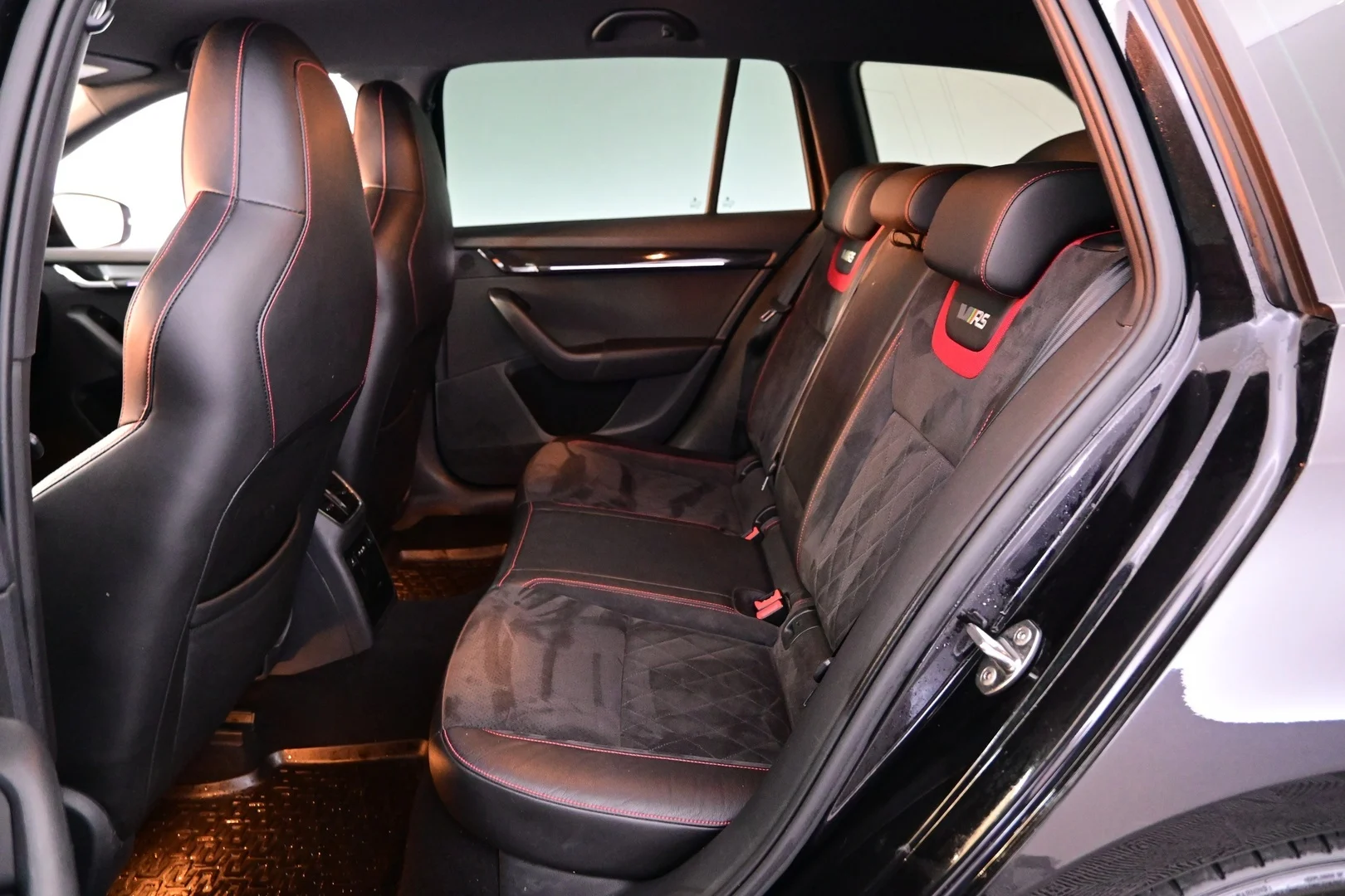 Car Image - wbpmUZoNNTCCfdasN7FB1