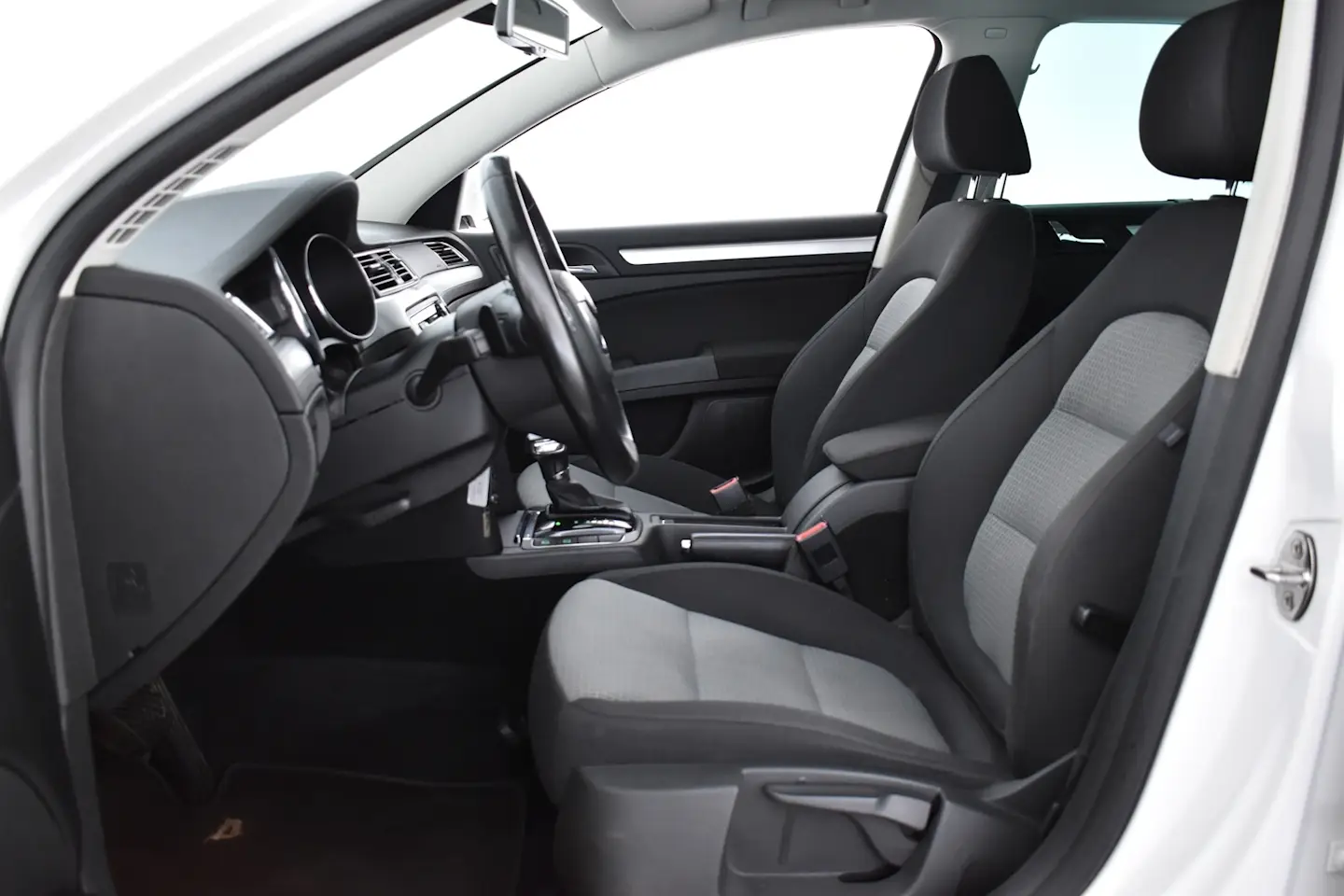 Car Image - 5K4bHtTqyn7SOwALEdpaQZ