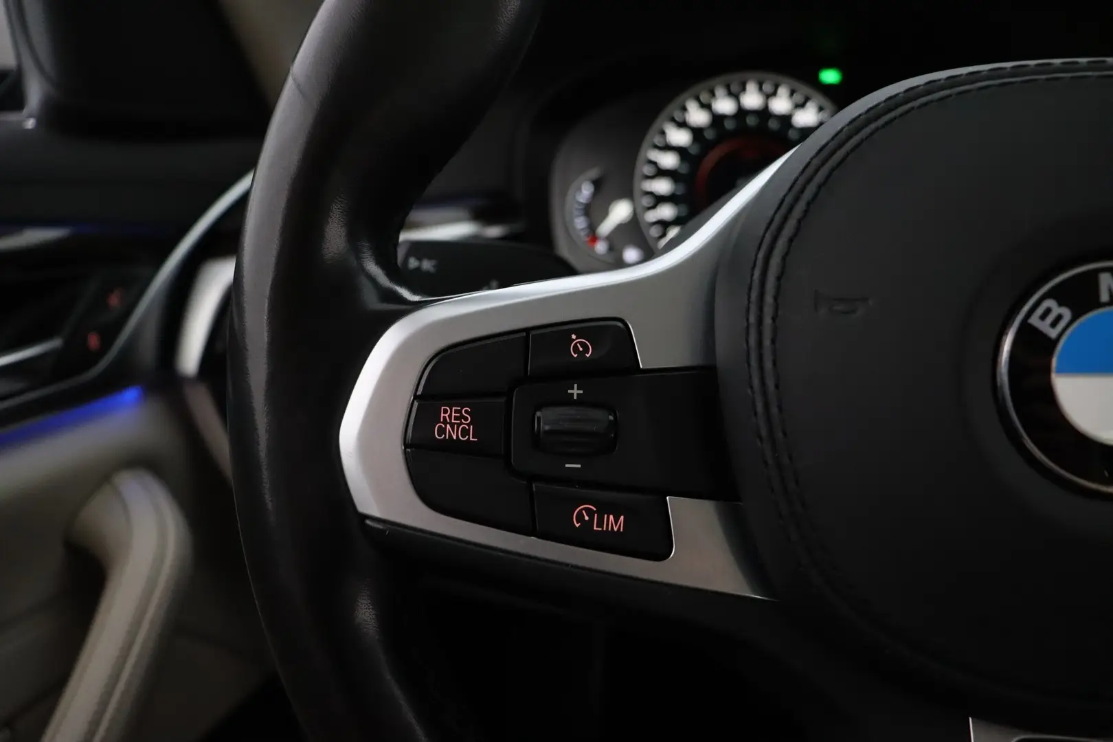Car Image - 7BtRW2m3EaS2XKuahvxfXh