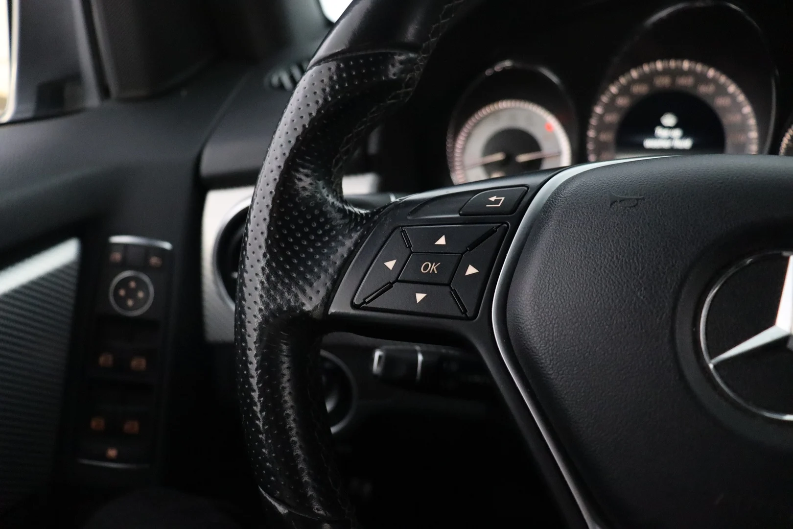 Car Image - 1Cgl6Ocj0Z2VivrJVK2GC8