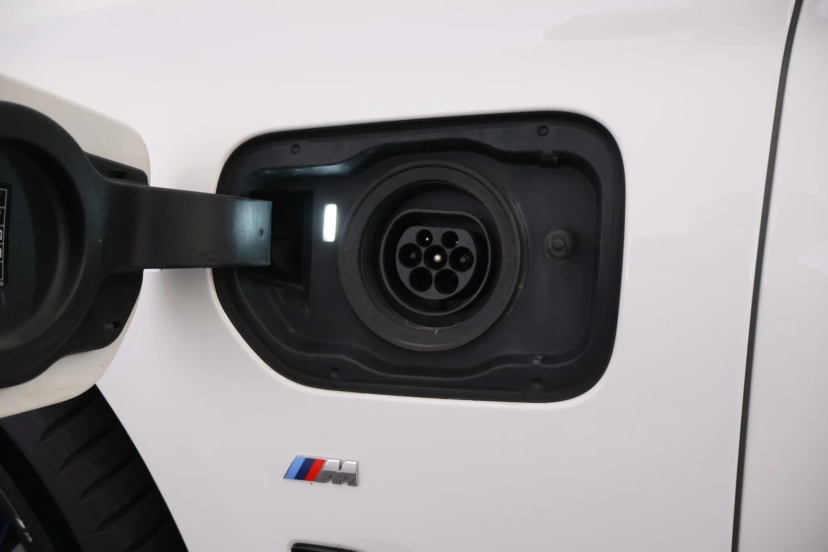 Car Image - 2SnU71N6OOf51jb8rGL6S9