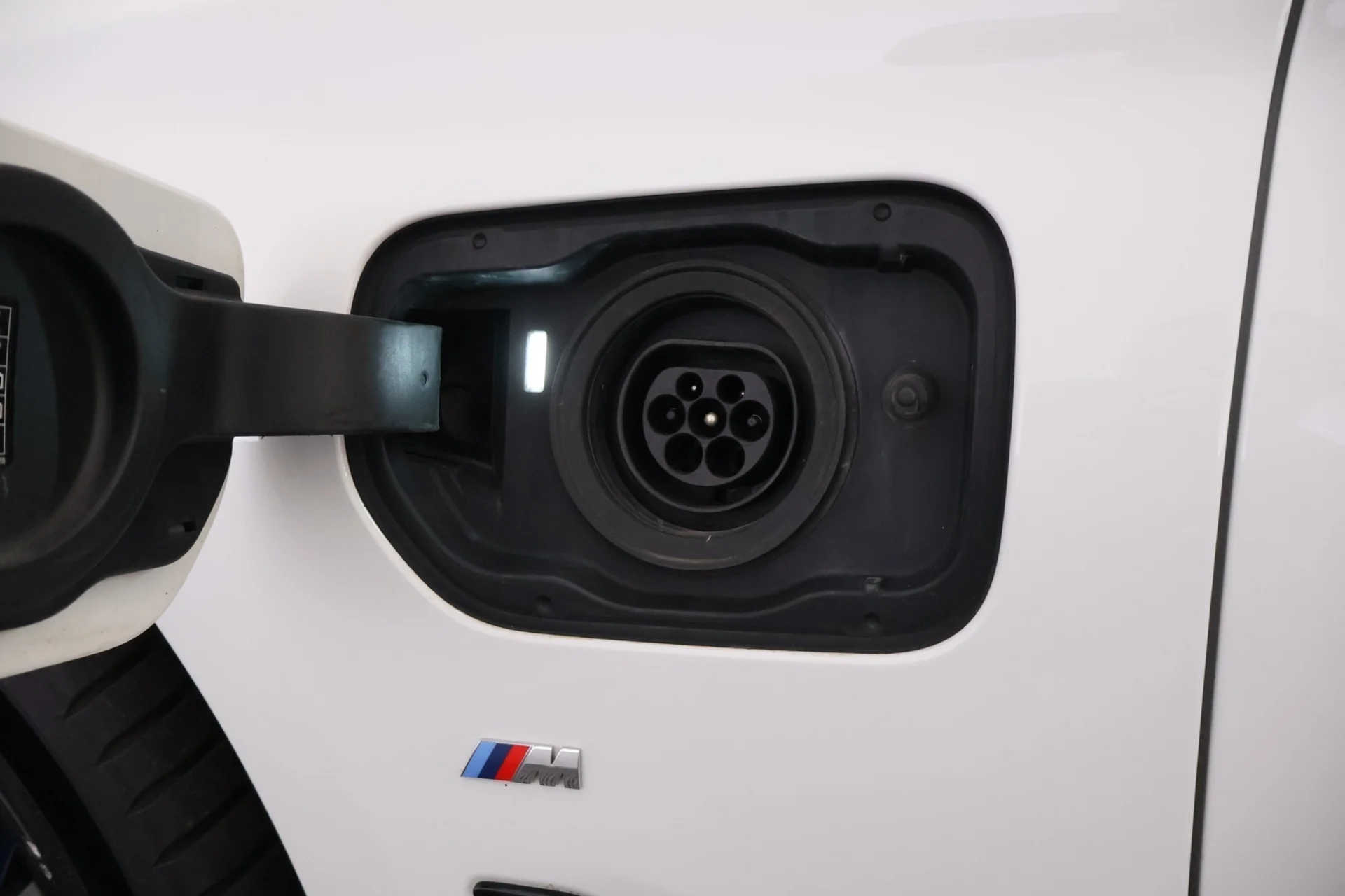 Car Image - 2SnU71N6OOf51jb8rGL6S9