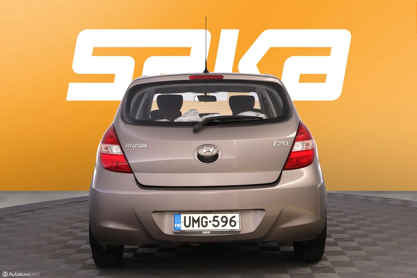 Car Image - 7n6w9Bkn8yzHzslrdcC3i2
