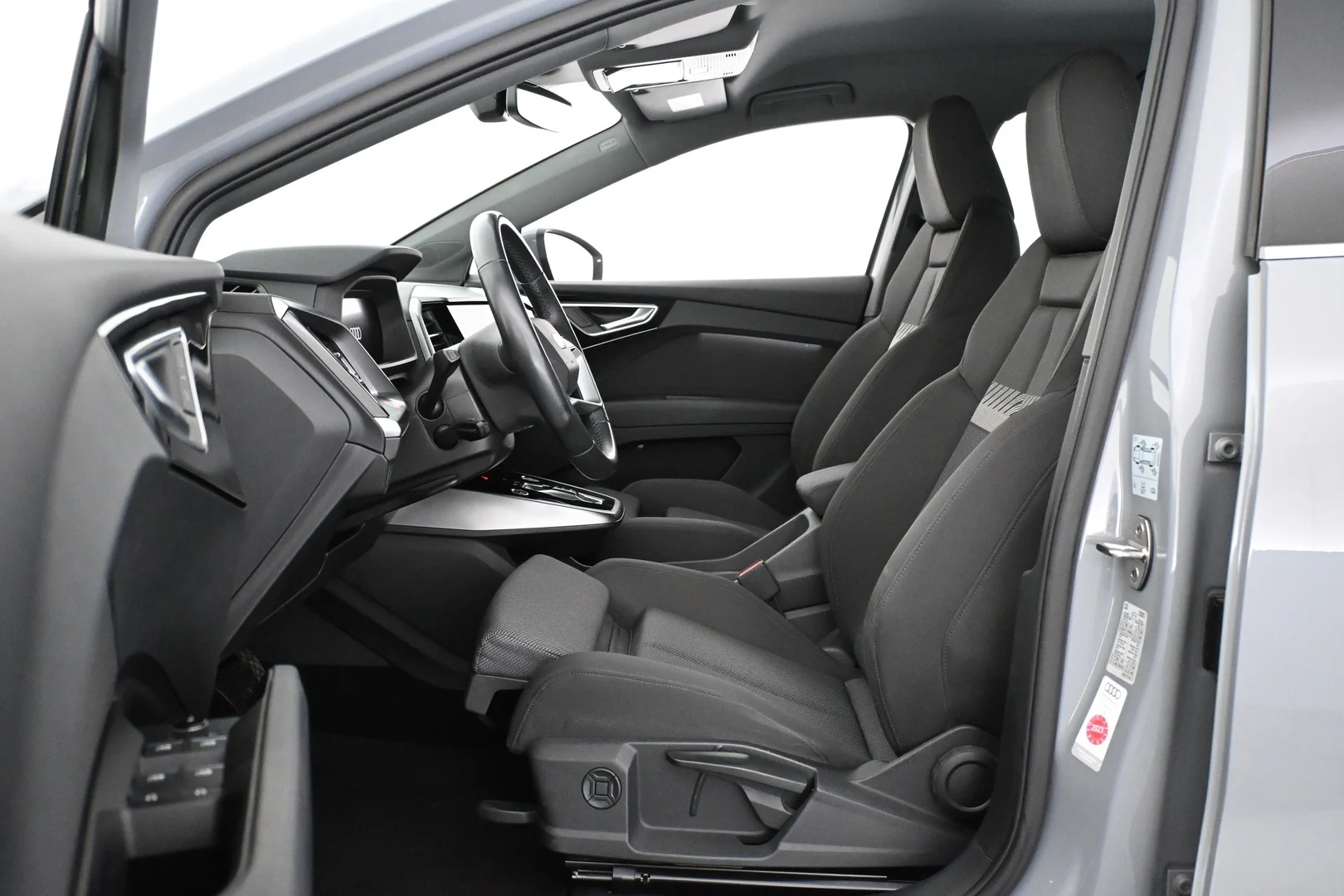 Car Image - 4zA6lbO5xYc18OSZOjR8Zv