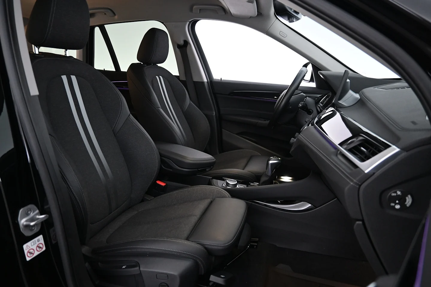 Car Image - 5gUb7B6e39f9tkd0nTrK0j