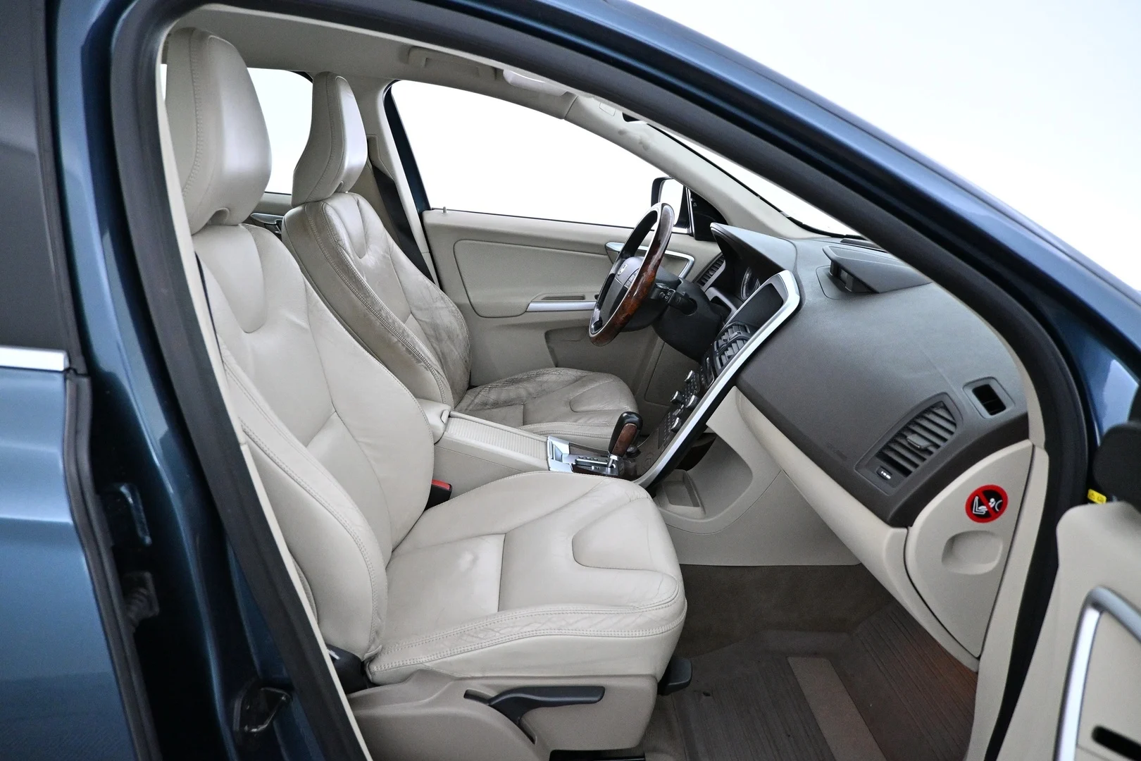 Car Image - 3zCN3RFyPP6UWvPm7ALEiy