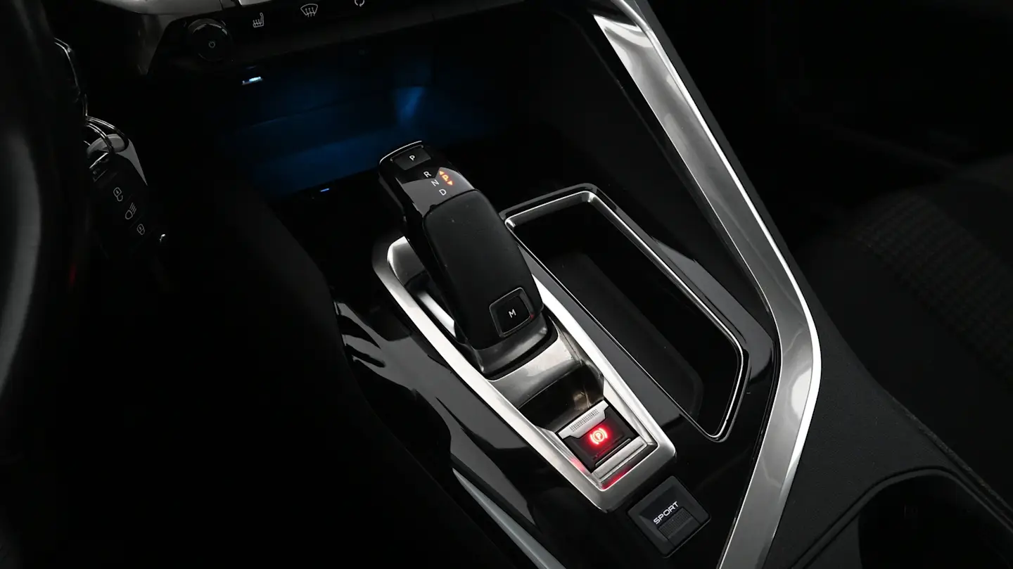 Car Image - 4ZQe2mzEq3YhB10Mxc7mvJ